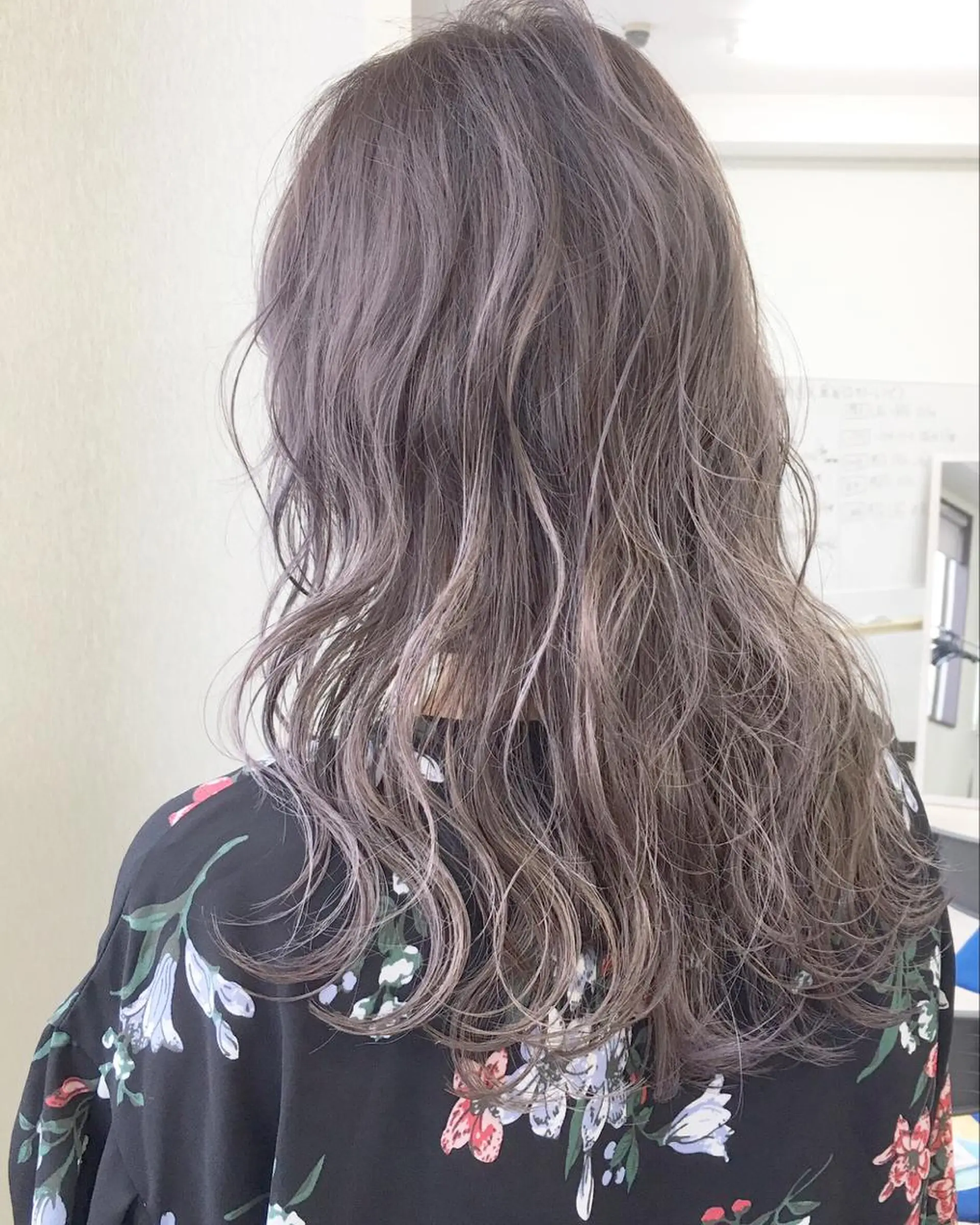 カラー ハイライトカラー ボブ 外国人風カラー カット ヘアカラー トリートメント 東北No.1完全個室 💐梶谷社長のヘアスタイル