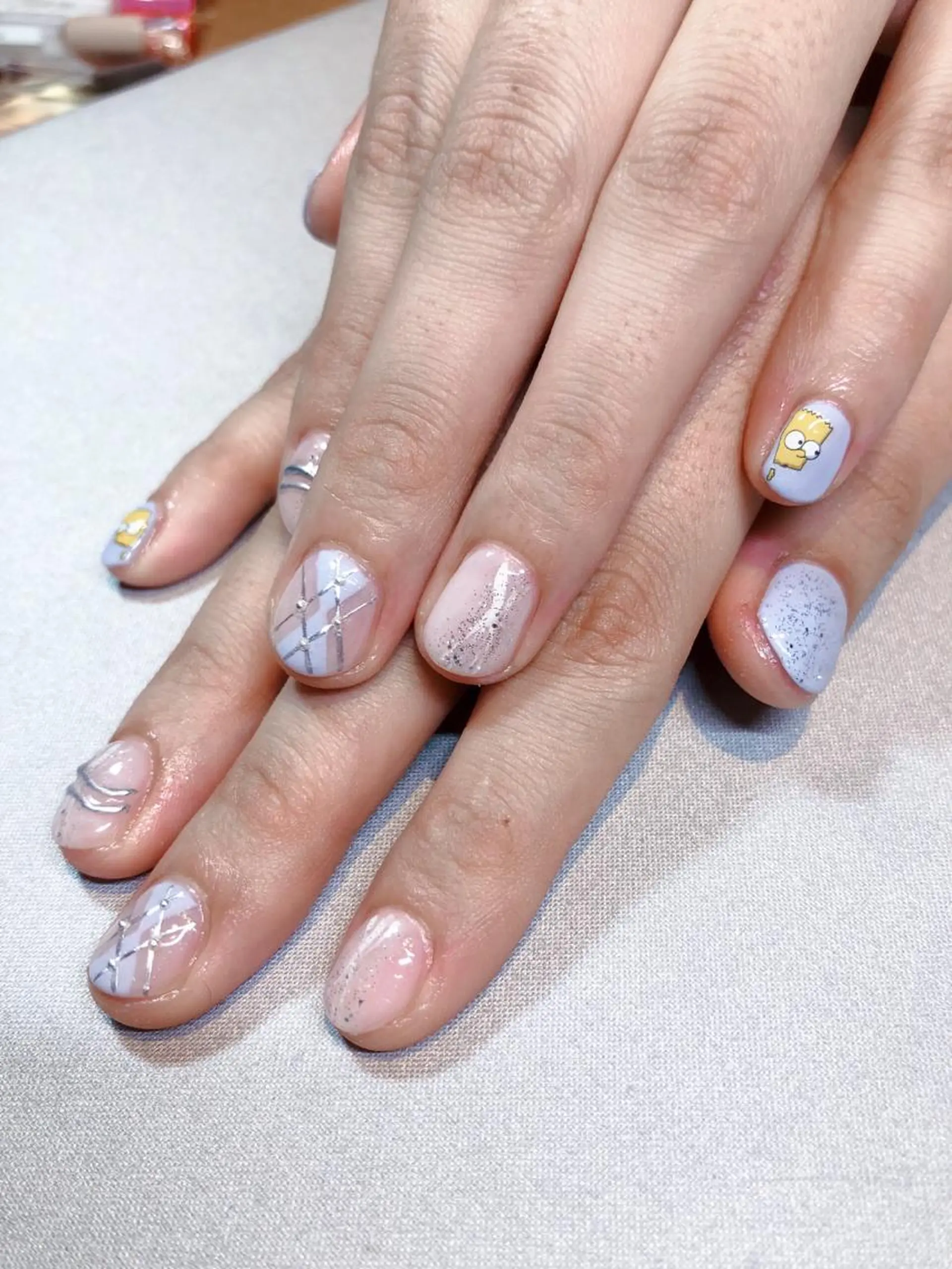 ネイル iiloo aromaworksのネイルデザイン