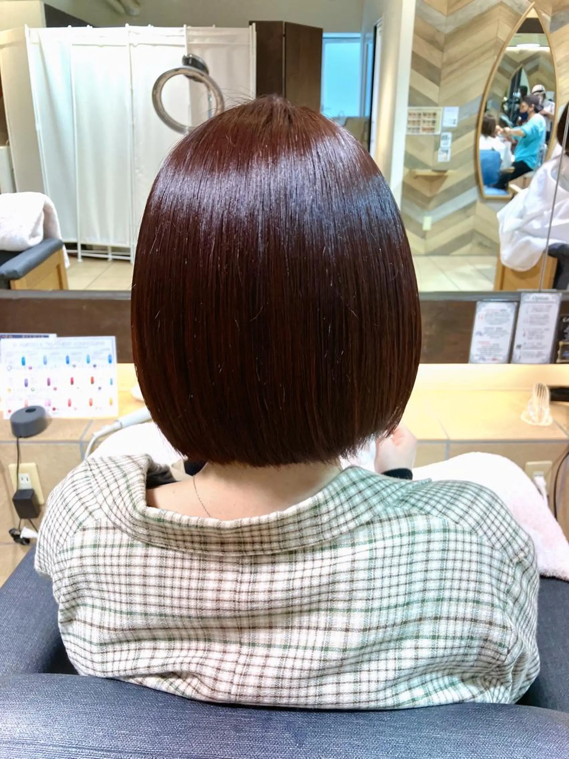 ショート カラー 切りっぱなしボブ オレンジ ボブ カット ヘアカラー 奥谷 美代子のヘアスタイル