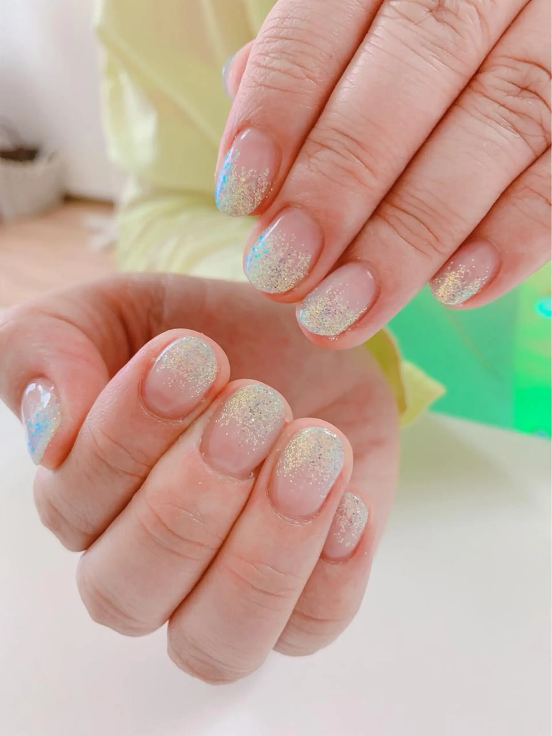 ネイル アートネイル 長さ出し フットネイル グリーン ニュアンスネイル Lily Roseスタッフ一同のマツエク・マツパデザイン