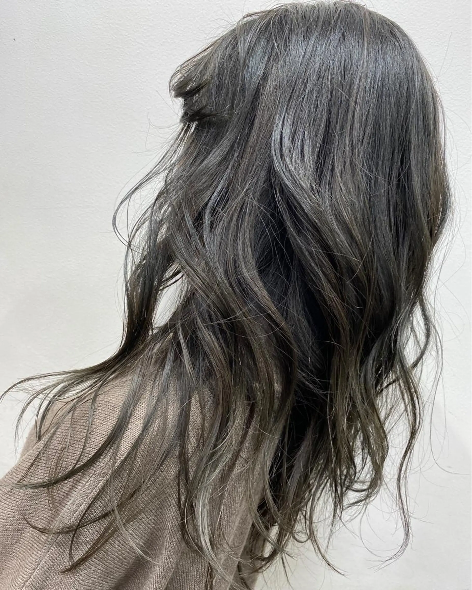 セミロング カラー グレージュ イルミナカラー スターダスト カット ヘアカラー トリートメント すきバサミを使わない カット✨高橋廉のヘアスタイル