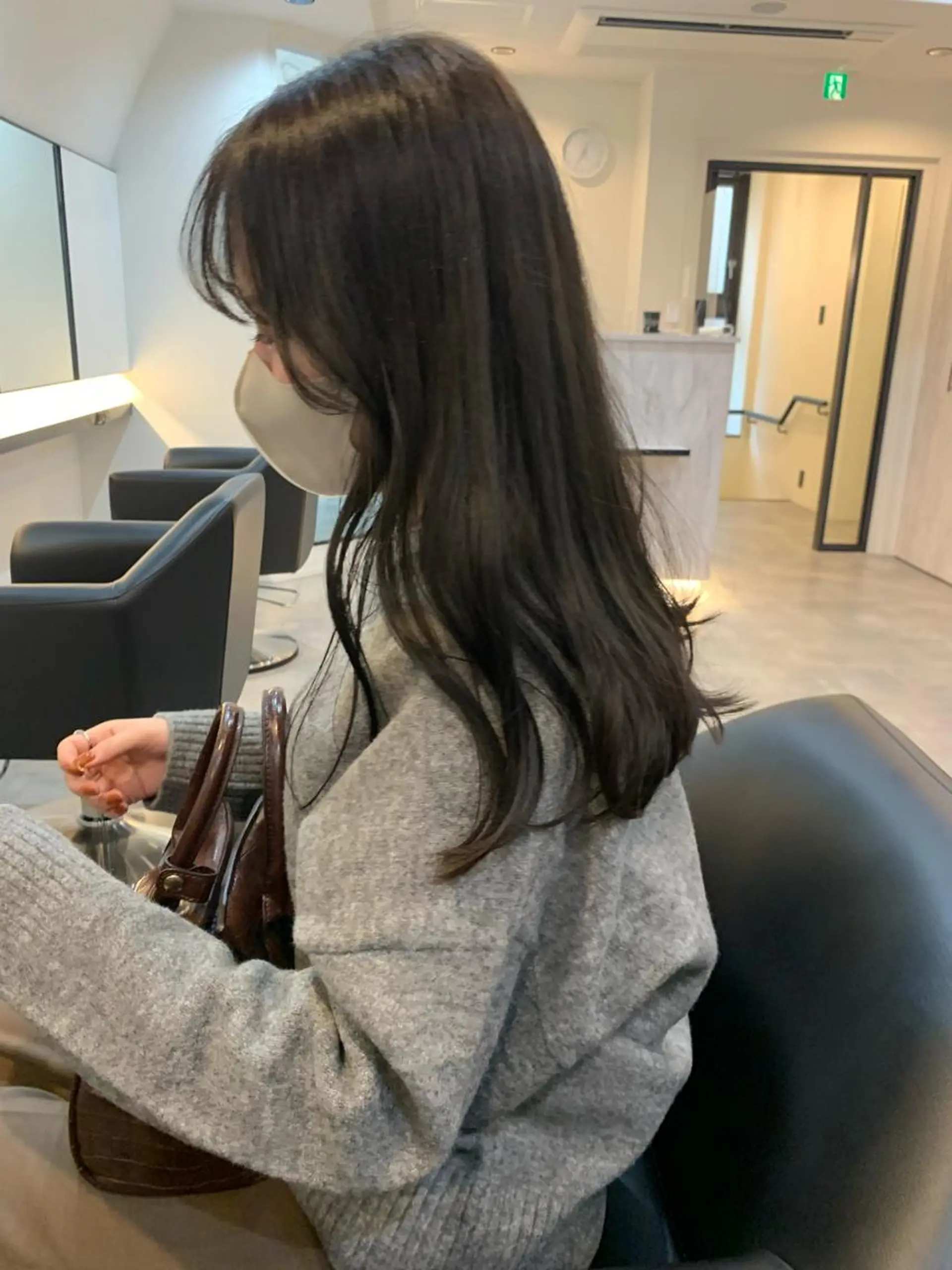 ロング ヘアカラー トリートメント 落合希 Olivebeigeのヘアスタイル