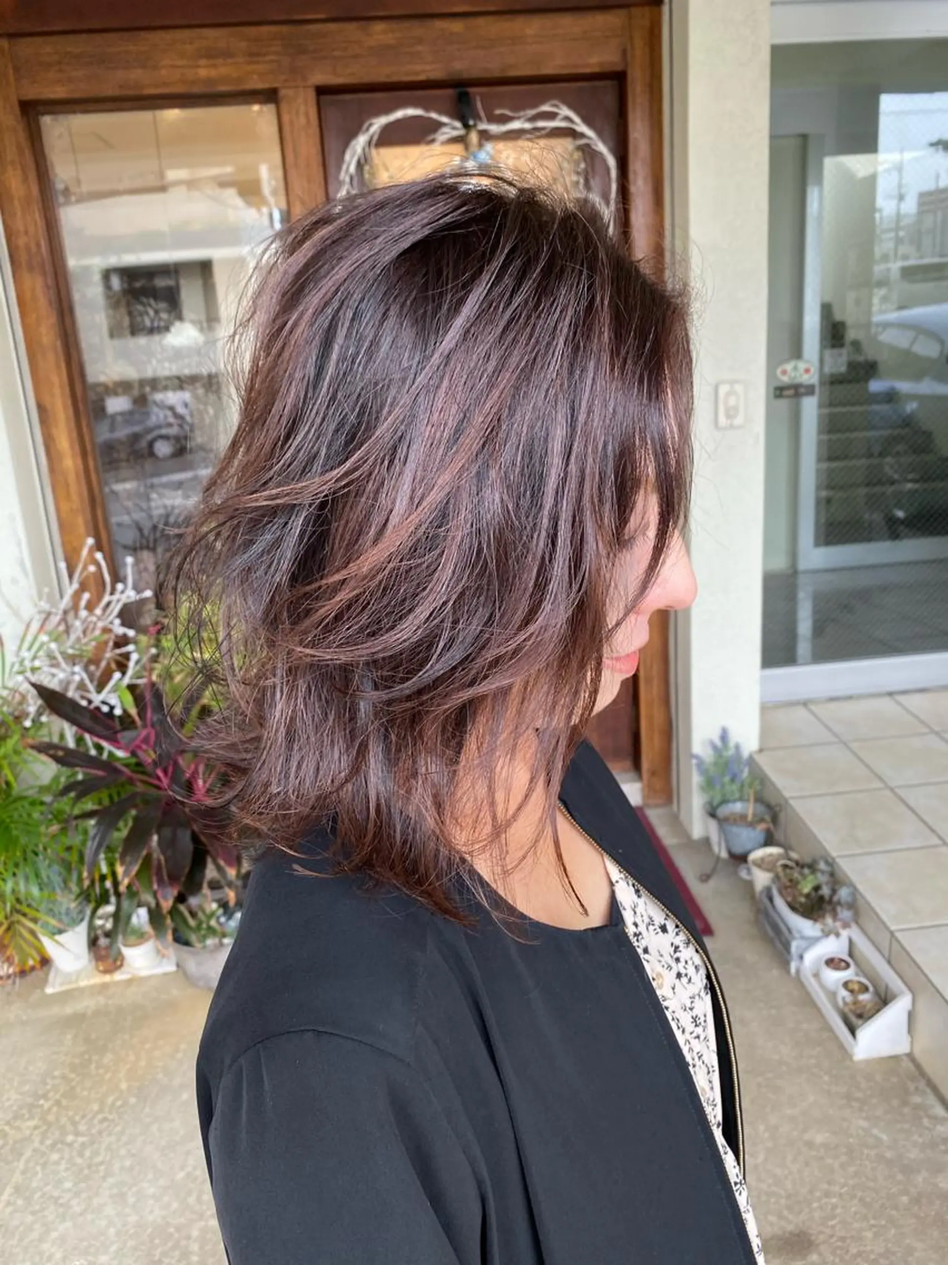 ミディアム カラー バレイヤージュ レイヤーカット カット ヘアカラー grand juteのヘアスタイル