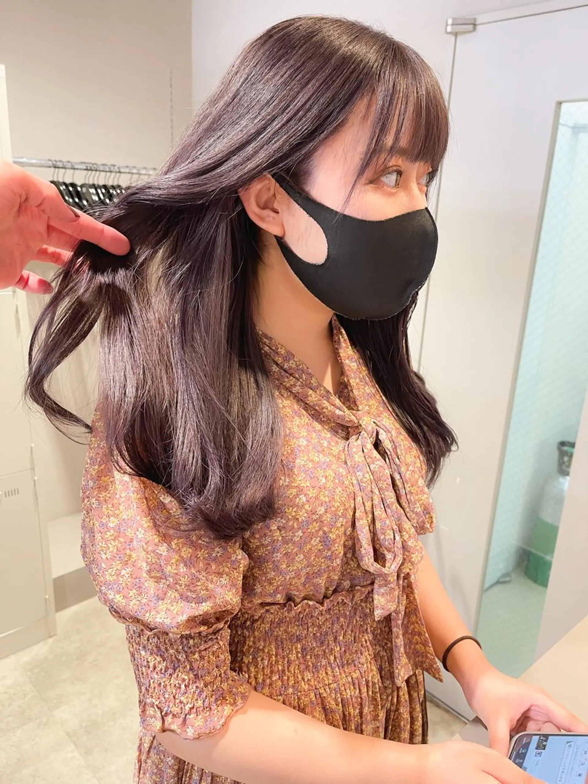 ロング カラー ヘアカラー トリートメント ハイトーン×レイヤー カットTAKUMIのヘアスタイル