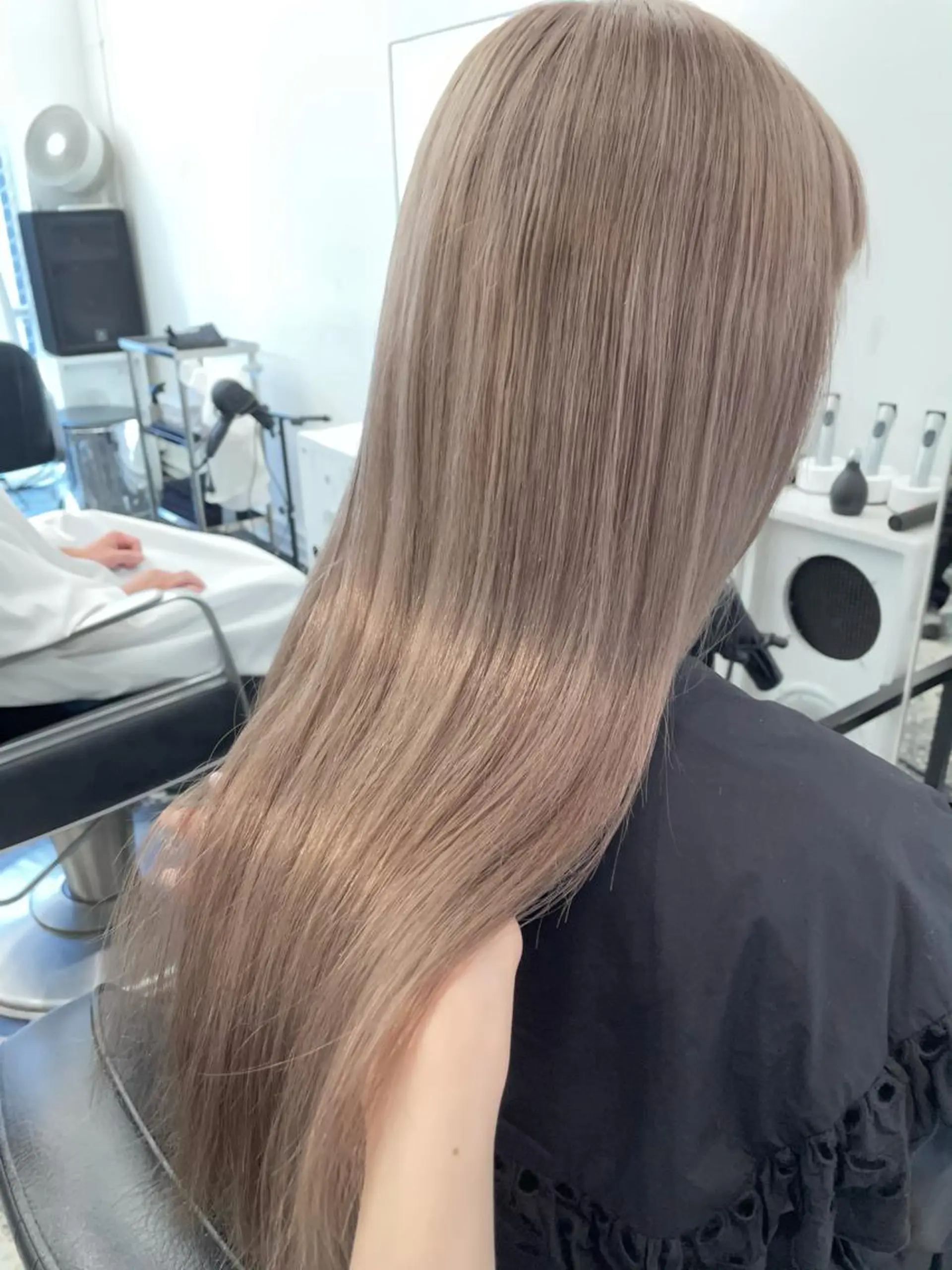 ロング カラー ヘアアレンジ ベージュカラー ブリーチ カット ヘアカラー トリートメント 艶ハイトーン/ヘア アレンジAYAKAのヘアスタイル