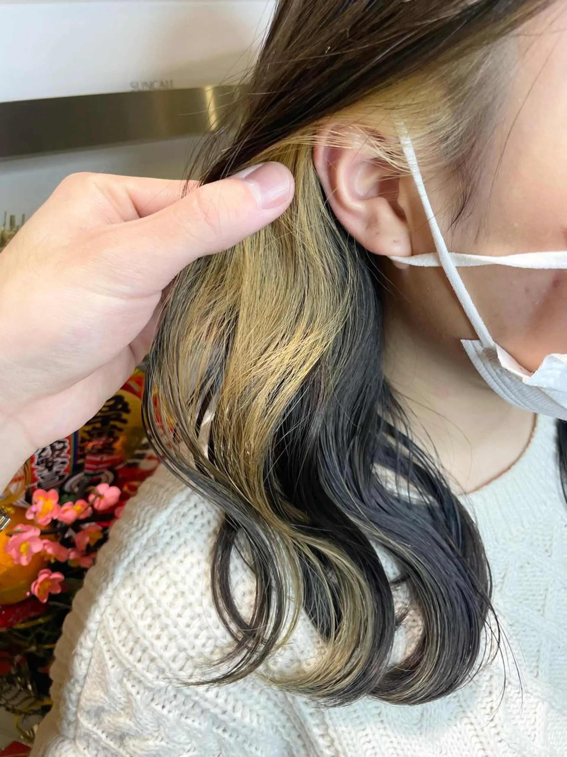 ロング カラー イヤリングカラー インナーカラー 🩵アンブレラカラー 髪質改善　丸尾】のヘアスタイル