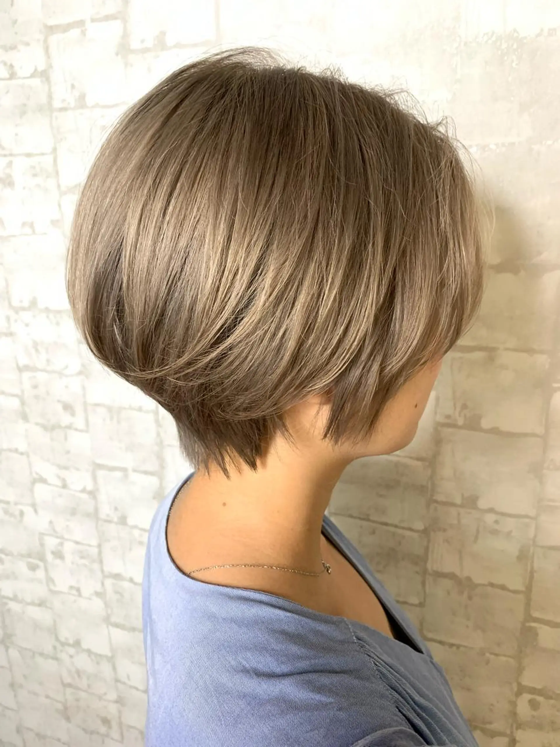 ショート カラー 船津武俊 フナツタケトシのヘアスタイル