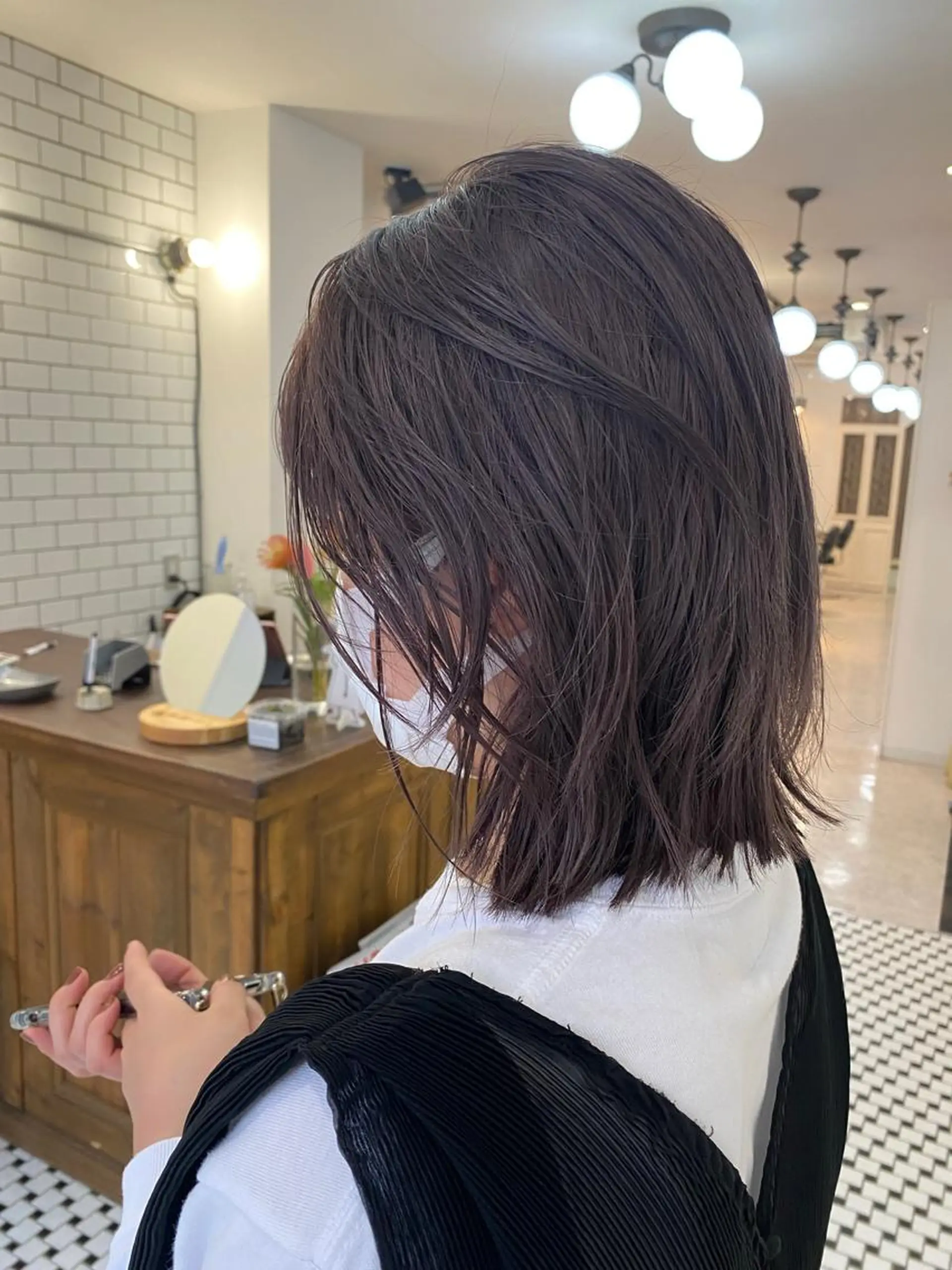 ショート カラー ブリーチ 透明感カラー ボブ/ハイトーン REINAのヘアスタイル