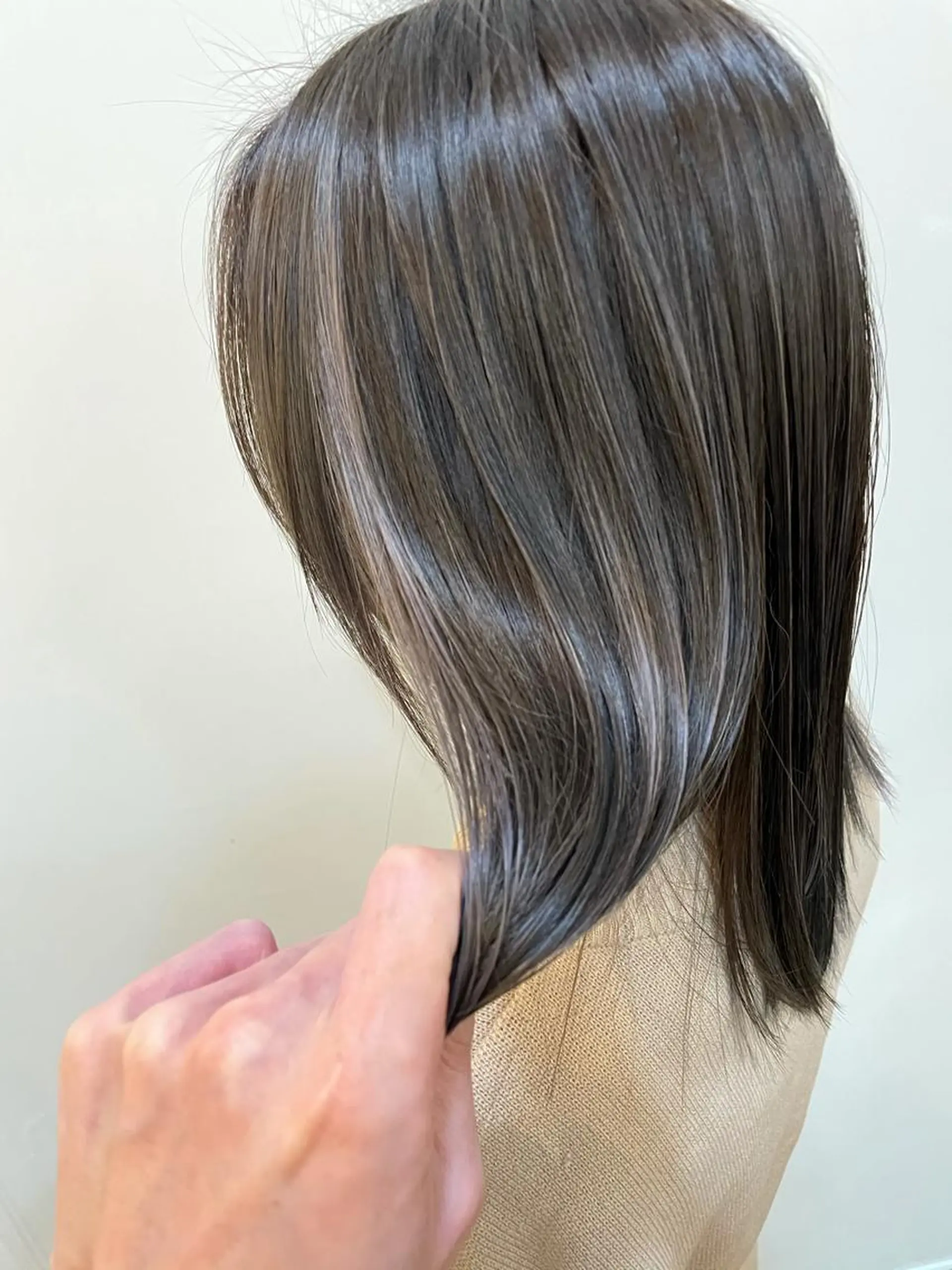 ミディアム カラー トリートメント Well's TAIGAのヘアスタイル