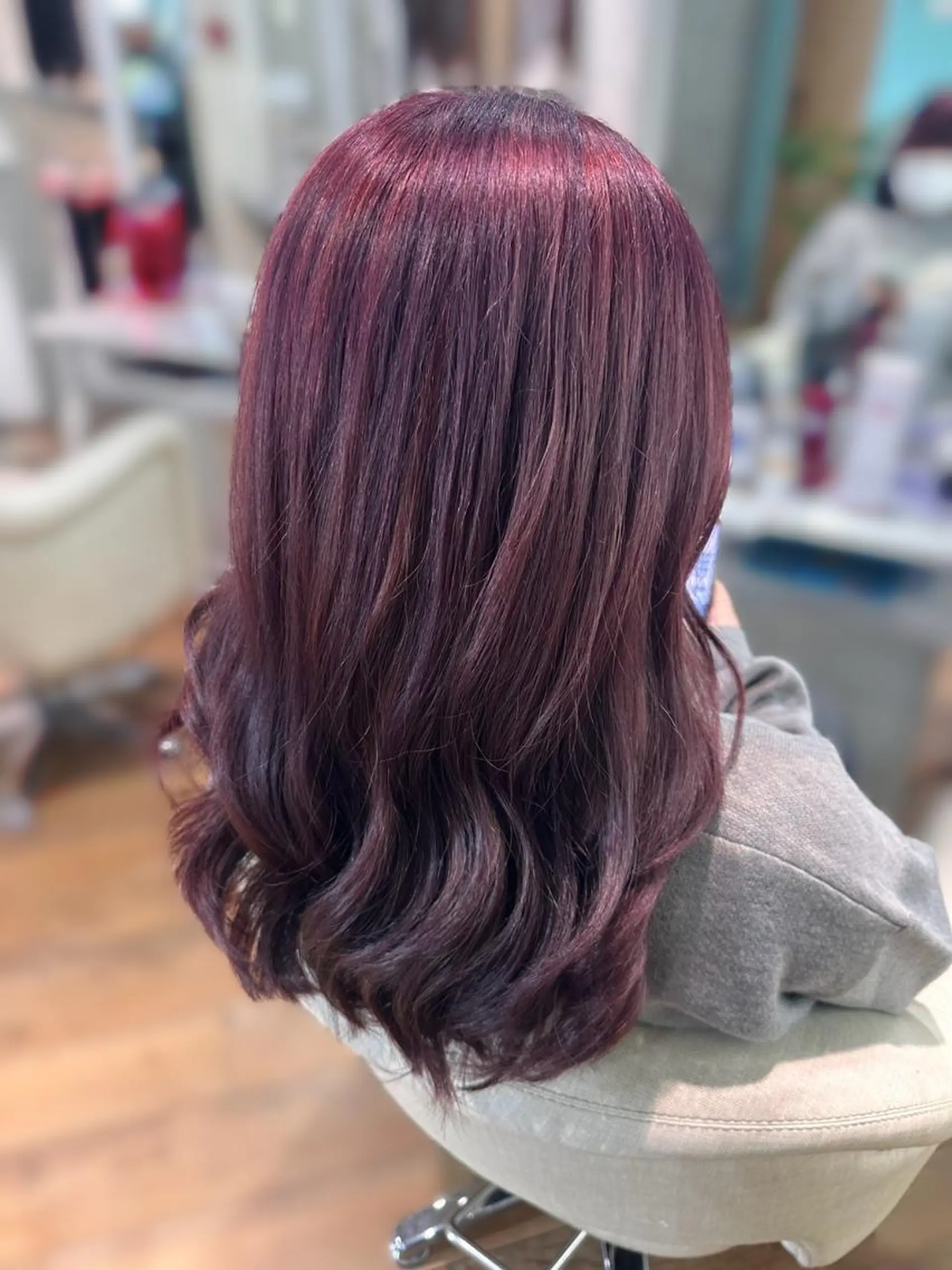 ロング Mirashy 成田のヘアスタイル