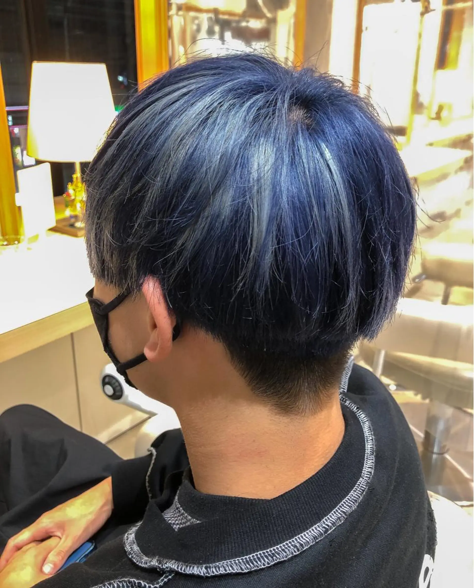 ショート カラー メンズ メンズメッシュ ブルーカラー メッシュ カット ヘアカラー トリートメント 低ダメージ施術/ 🐮牛木 史裕🐮のヘアスタイル