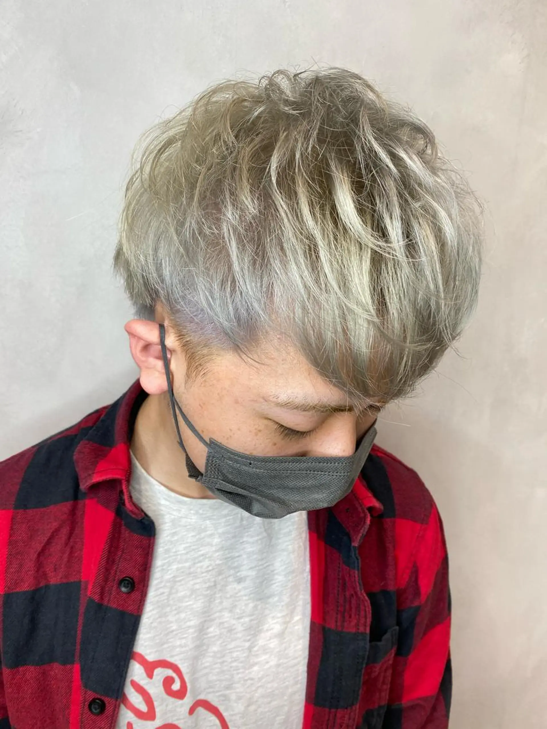 カラー メンズ 吹田 駿 髪質改善縮毛矯正のヘアスタイル