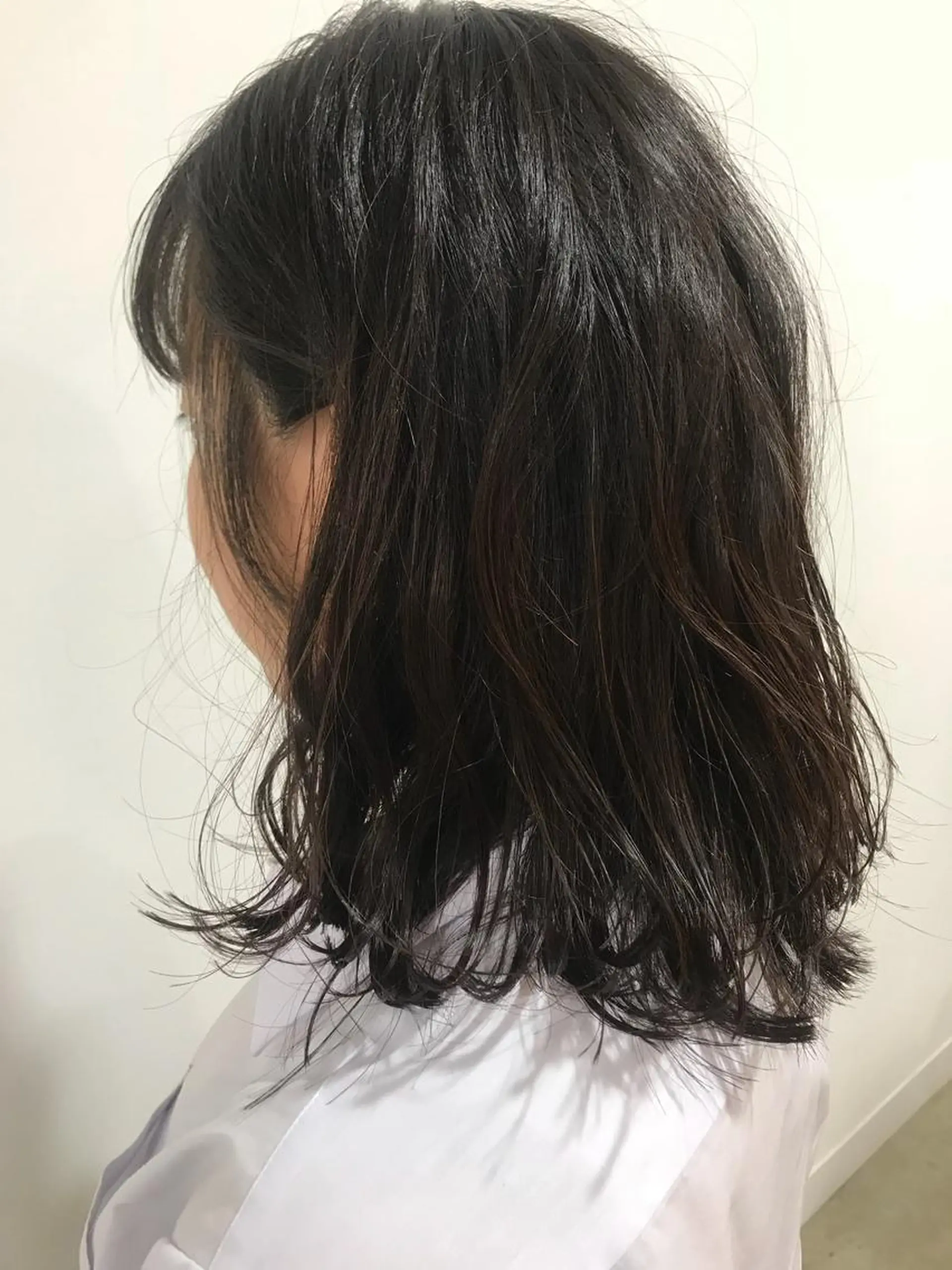 セミロング 暖色カラー🍊 ボブ🌿顔周りcutのヘアスタイル