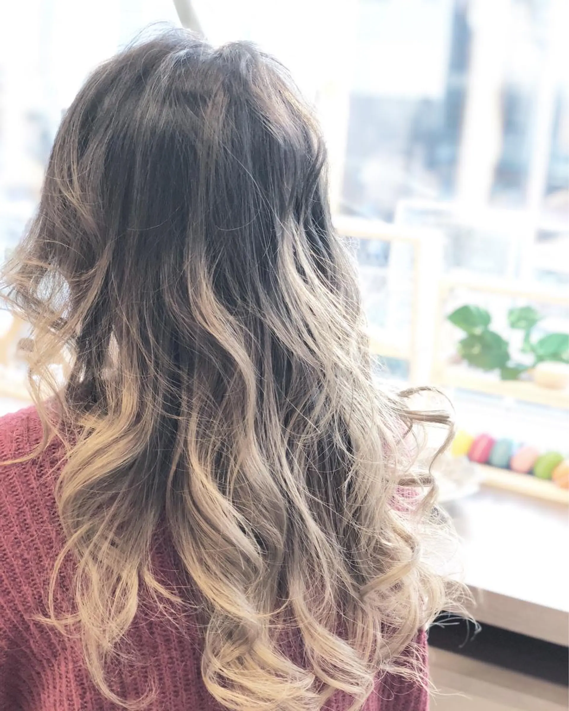 ロング 外国人風カラー レイヤーカット ブリーチ/髪質改善 NYNY大久保のヘアスタイル