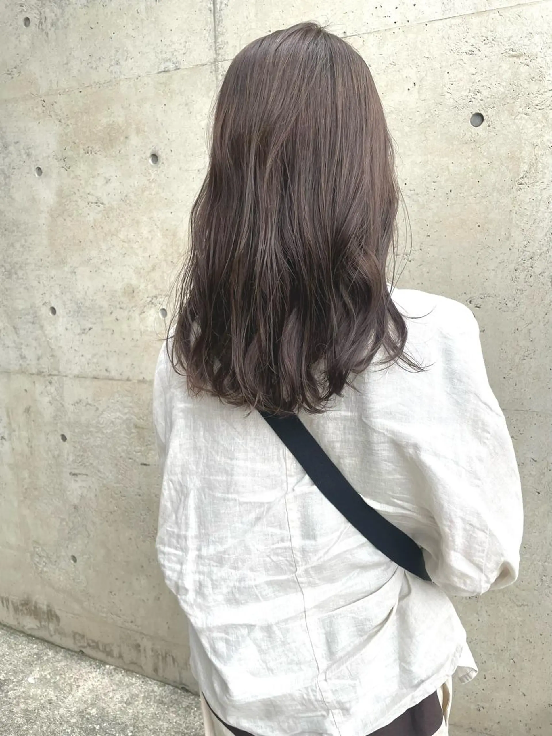 セミロング カラー 日高 香織のヘアスタイル