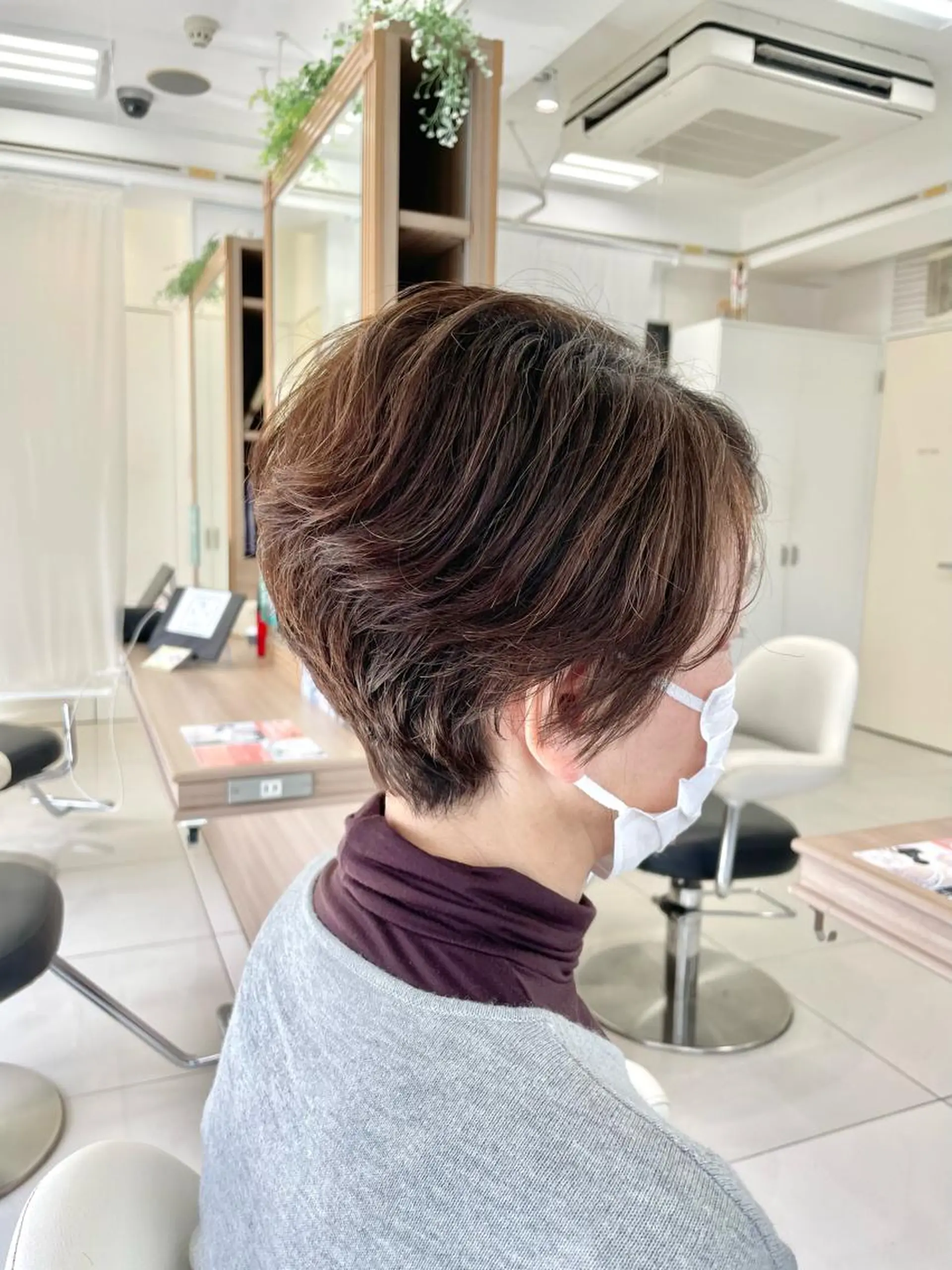 ショート ✂ 持田 真菜のヘアスタイル
