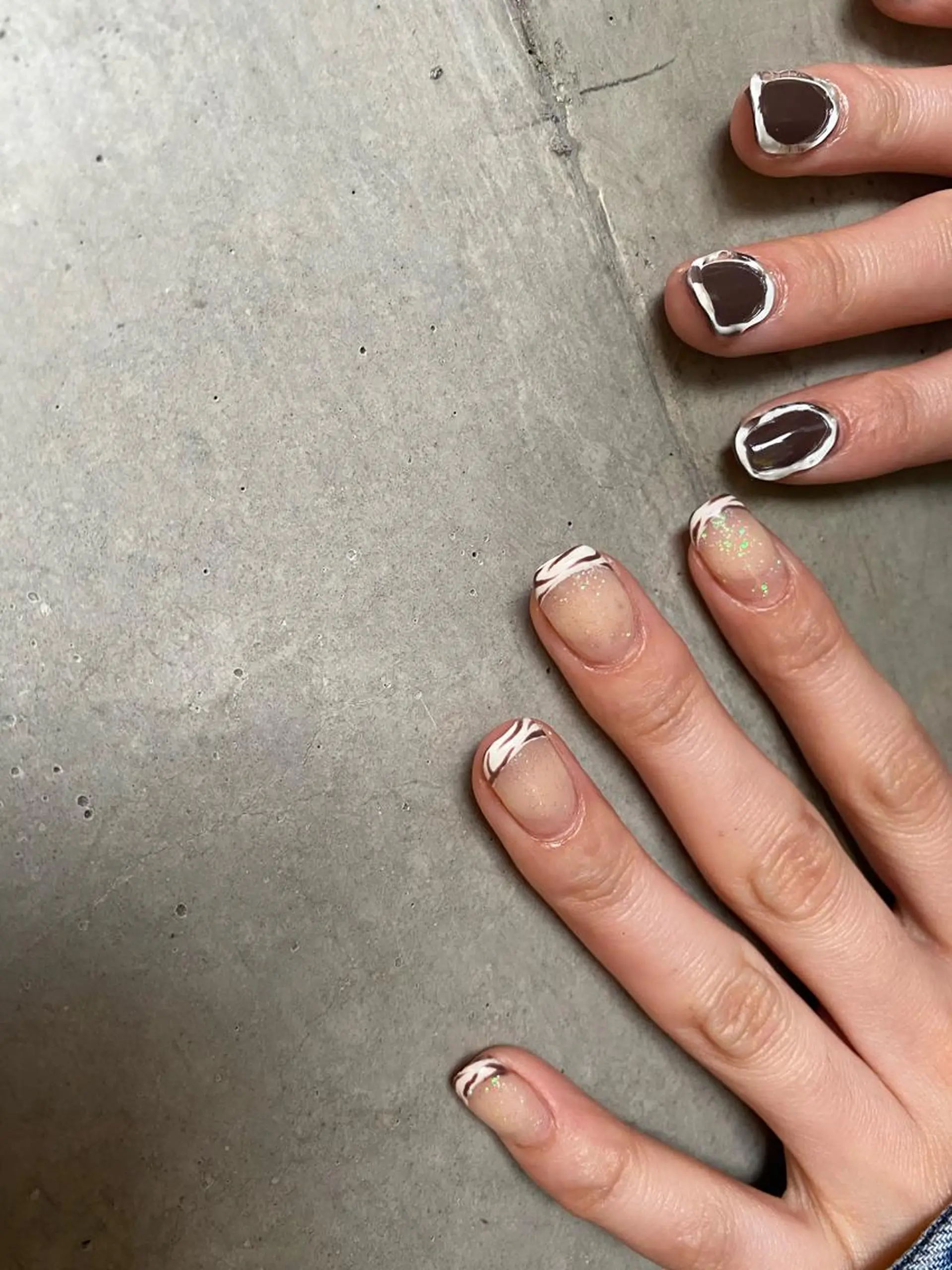 ミディアム カラー パーマ ヘアアレンジ ネイル mana 暖色カラーカットのヘアスタイル