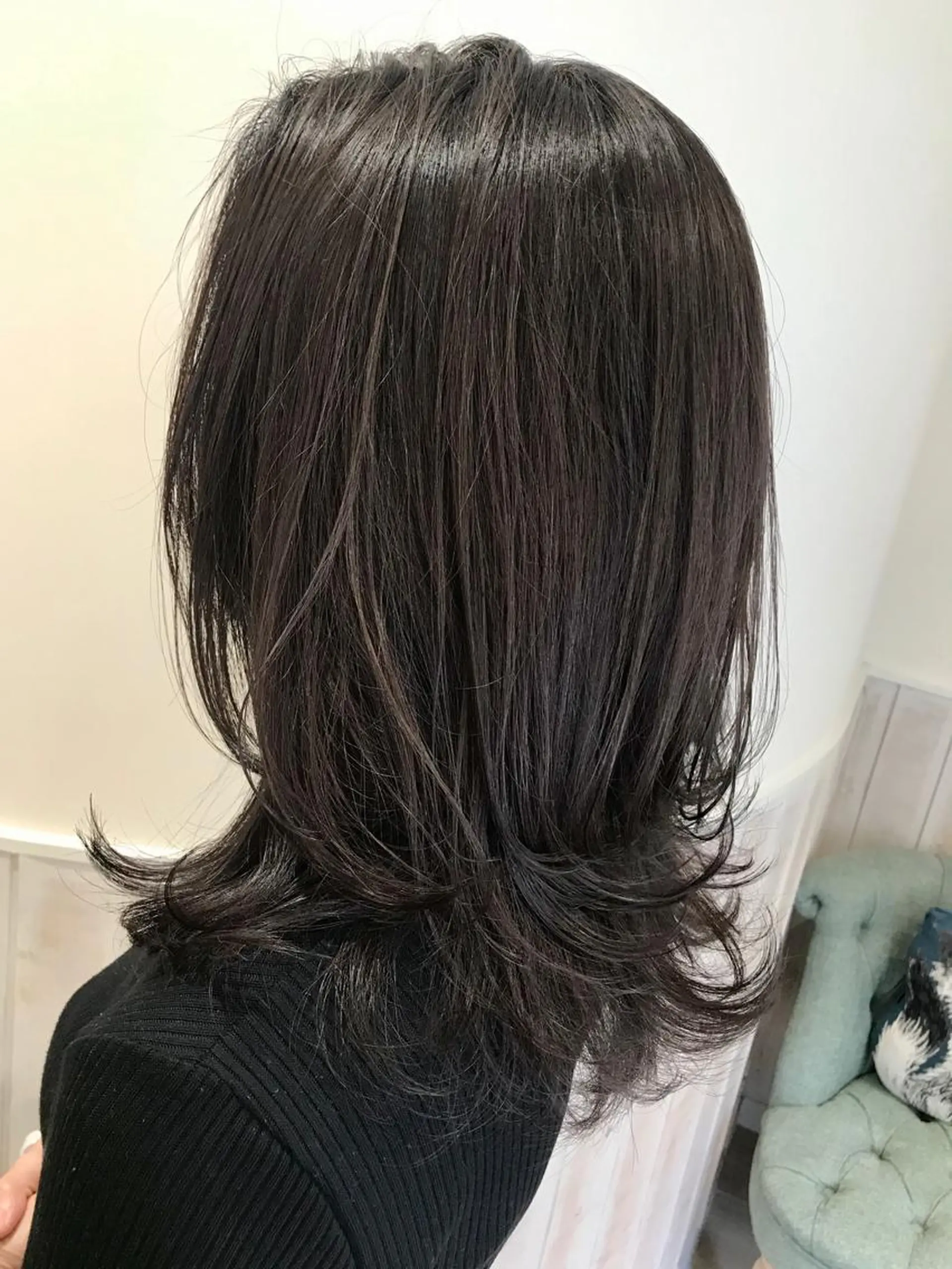 セミロング カラー にしだ まりえのヘアスタイル