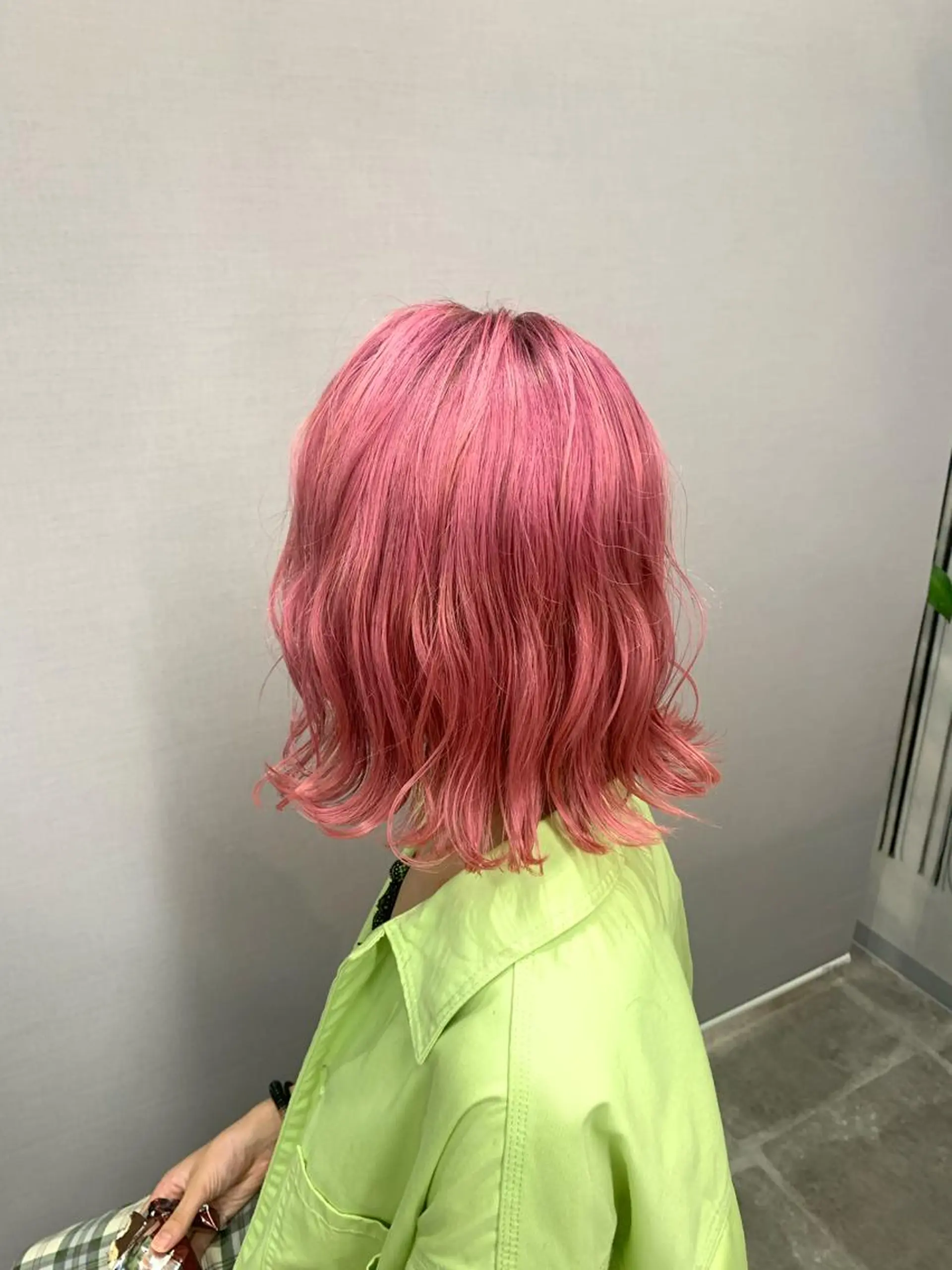 ミディアム カット ヘアカラー 菊地 旬のヘアスタイル