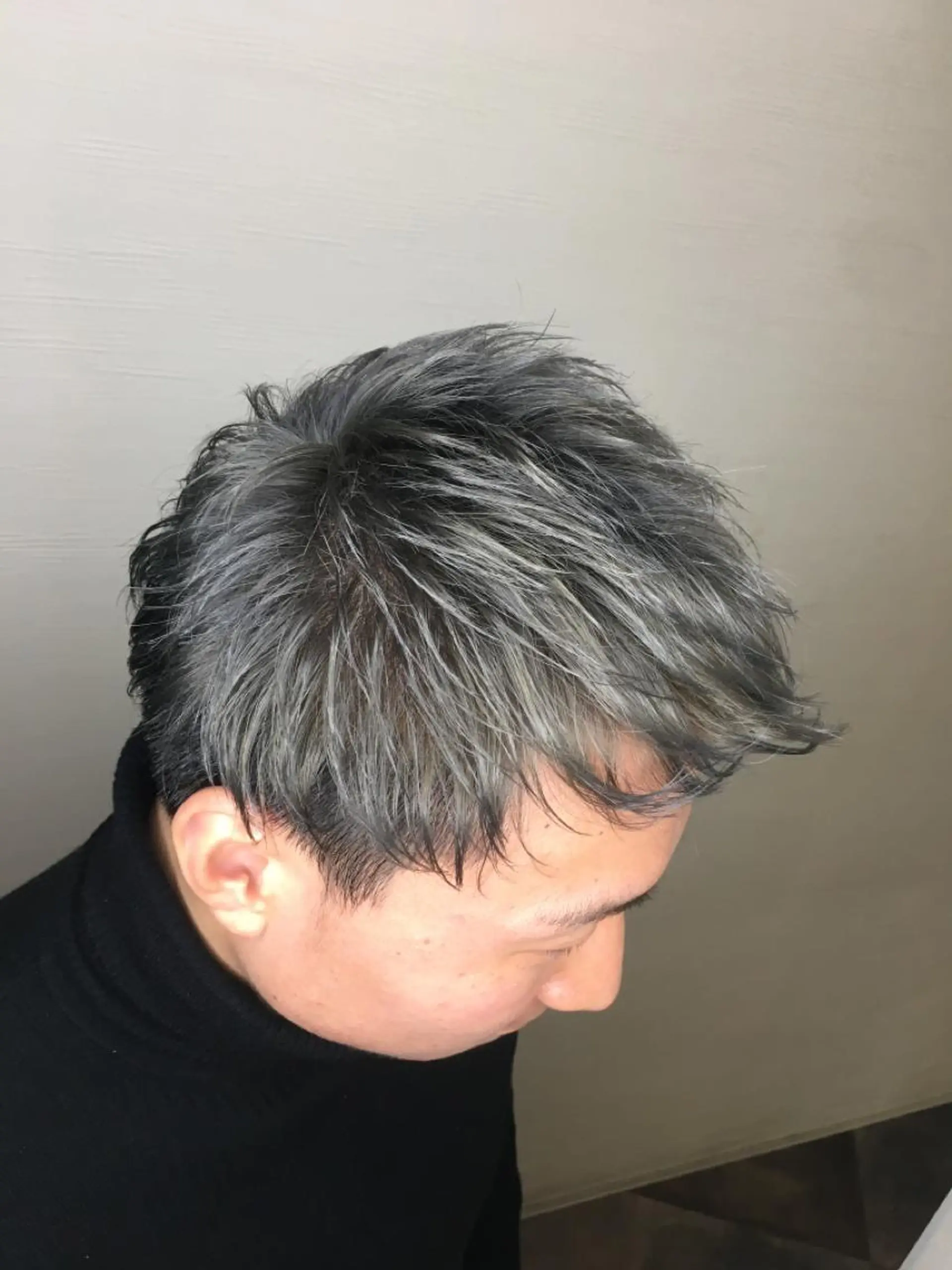 ショート カラー ヘアアレンジ シルバー カット ヘアカラー 🧶ブリーチカラー TERU🧶のヘアスタイル