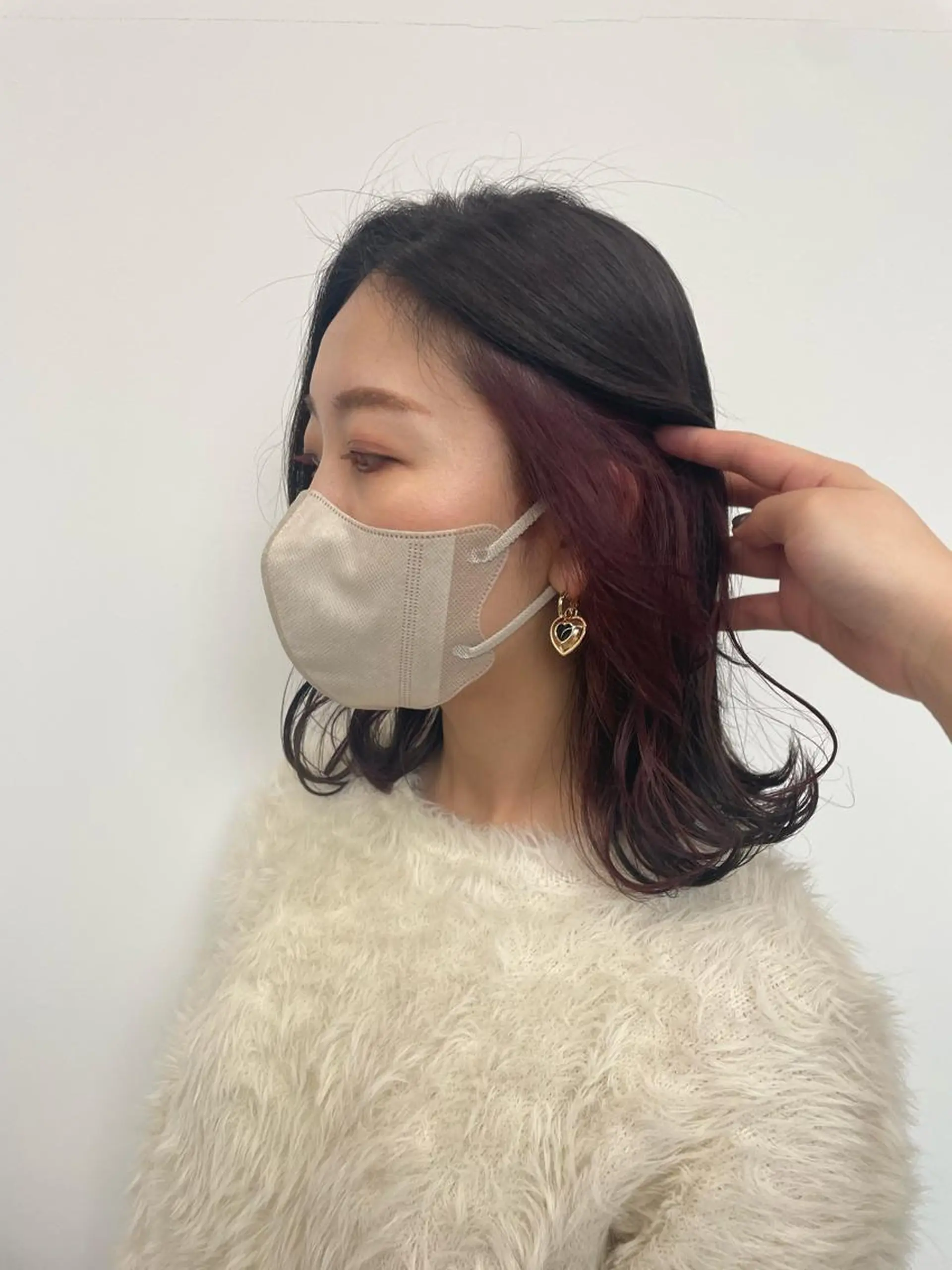 ミディアム カラー yuika .のヘアスタイル
