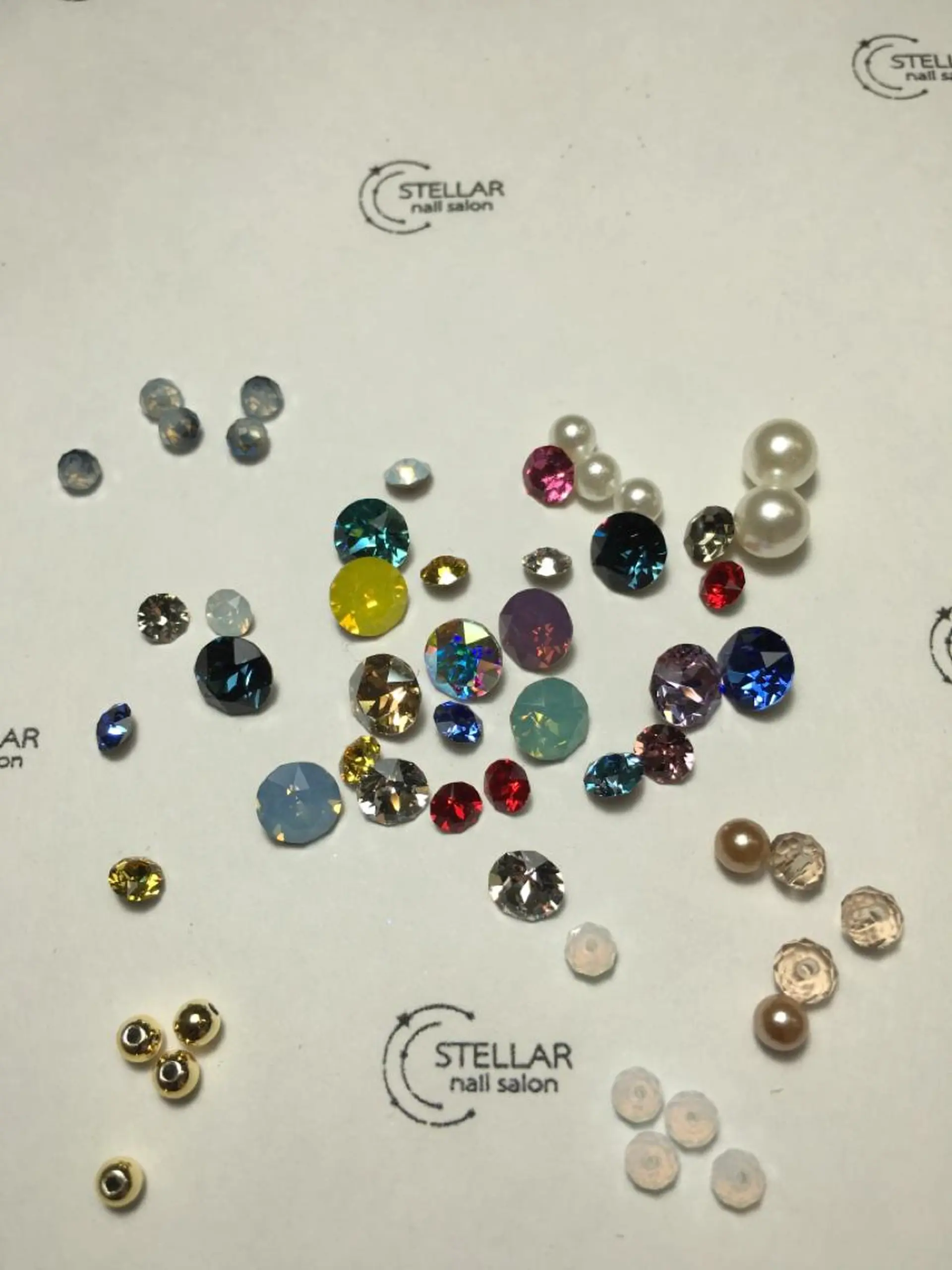 ネイル STELLAR beauty salon所属・STELLAR 天六店のネイルデザイン