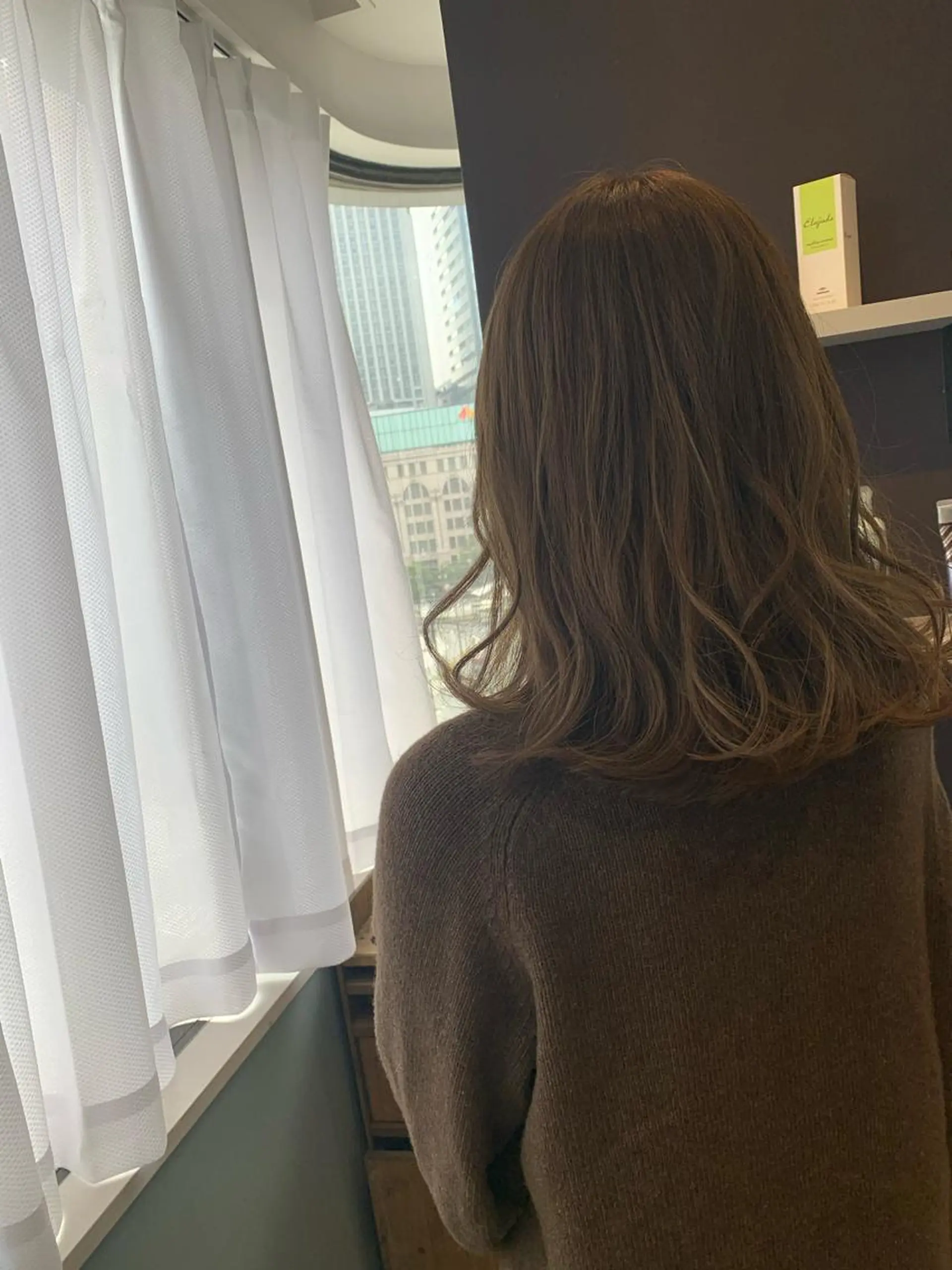 ミディアム カラー ヤマナカ エリカのヘアスタイル