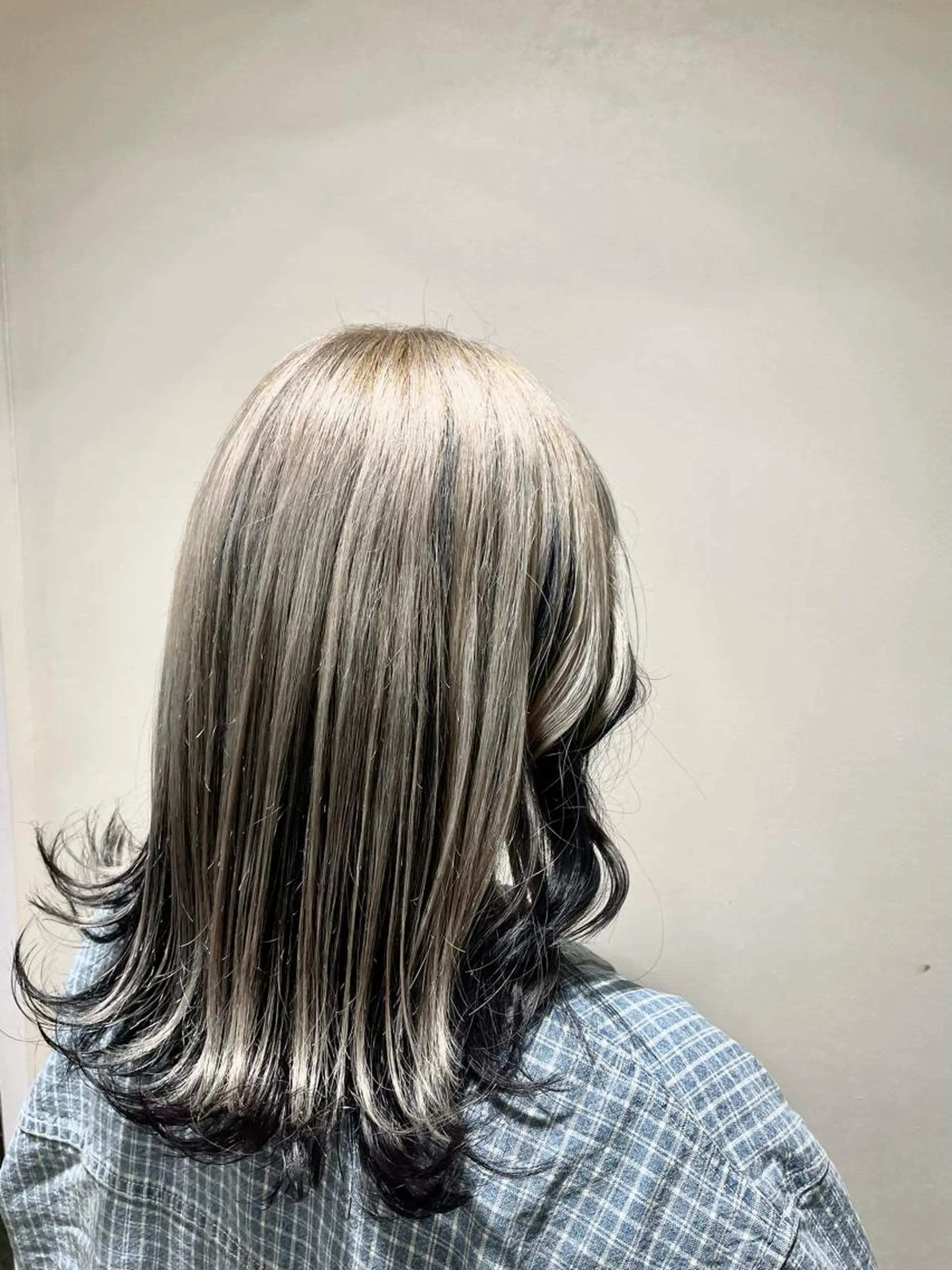 ミディアム 白金台カラーリスト あきよしのヘアスタイル