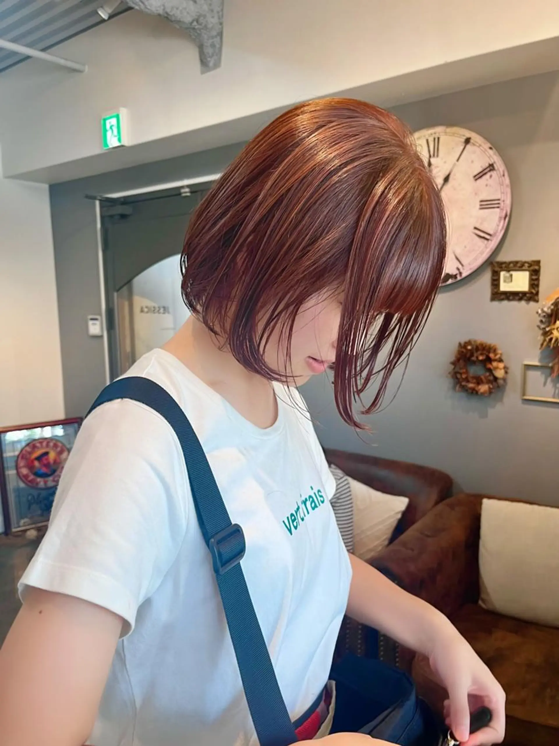 ミディアム JESSICA .のヘアスタイル