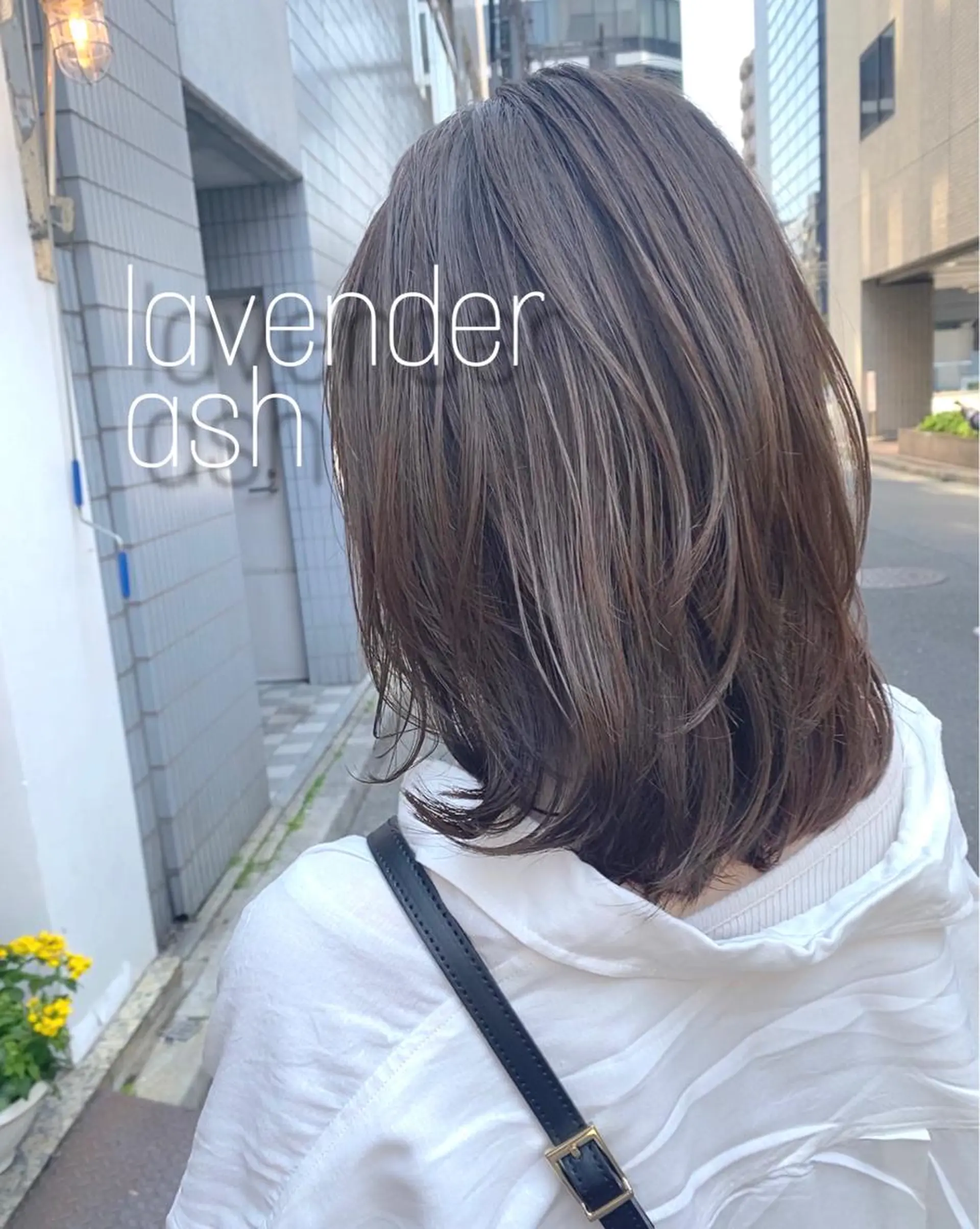 セミロング アッシュ レイヤーカット カット ヘアカラー 安永 涼のヘアスタイル