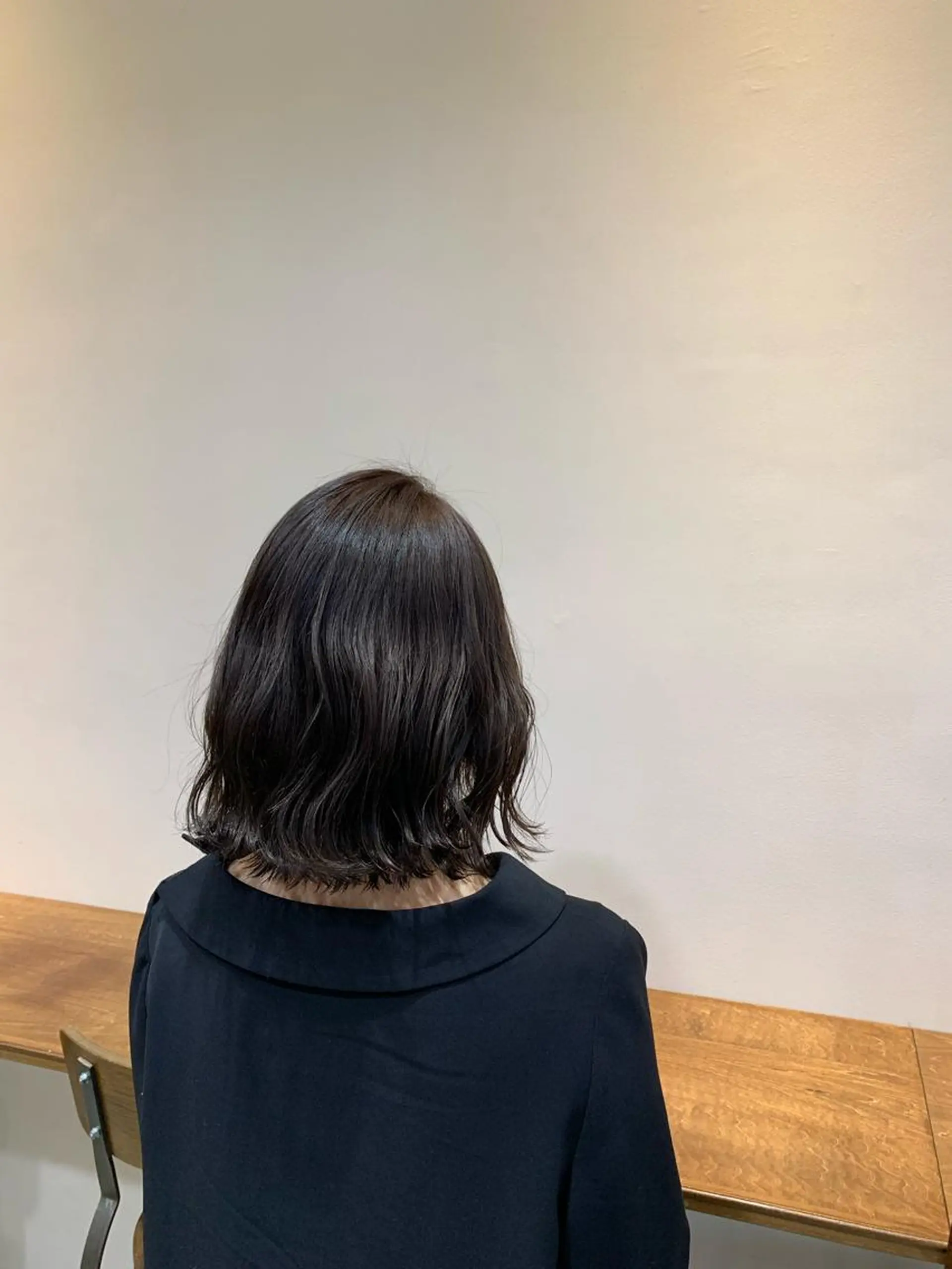 ショート カラー ハイトーン/レイヤー 💜Akaneのヘアスタイル