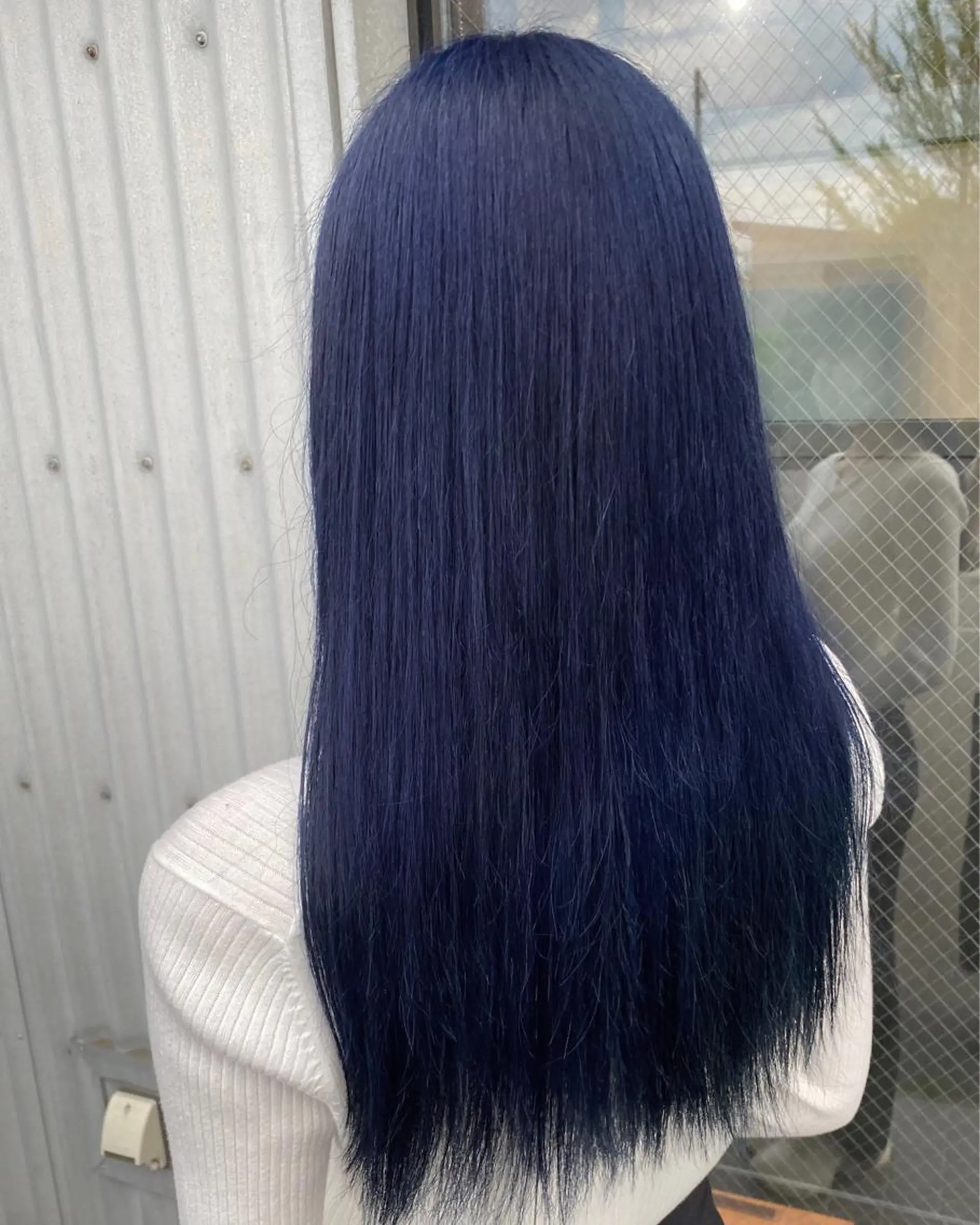 ロング カラー ネイビーカラー Number CHIHIROのヘアスタイル