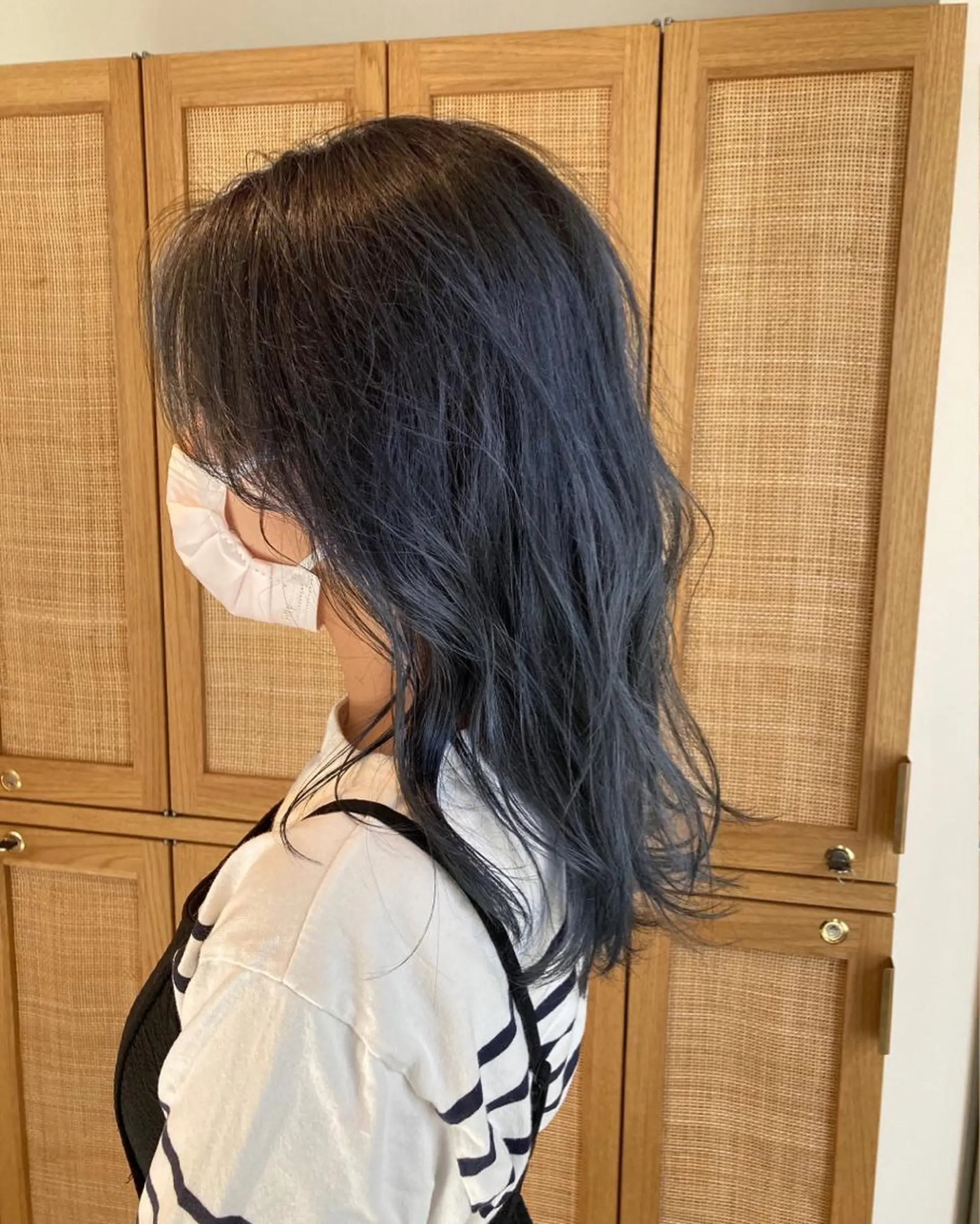 ミディアム カラー カワサキ カエデのヘアスタイル