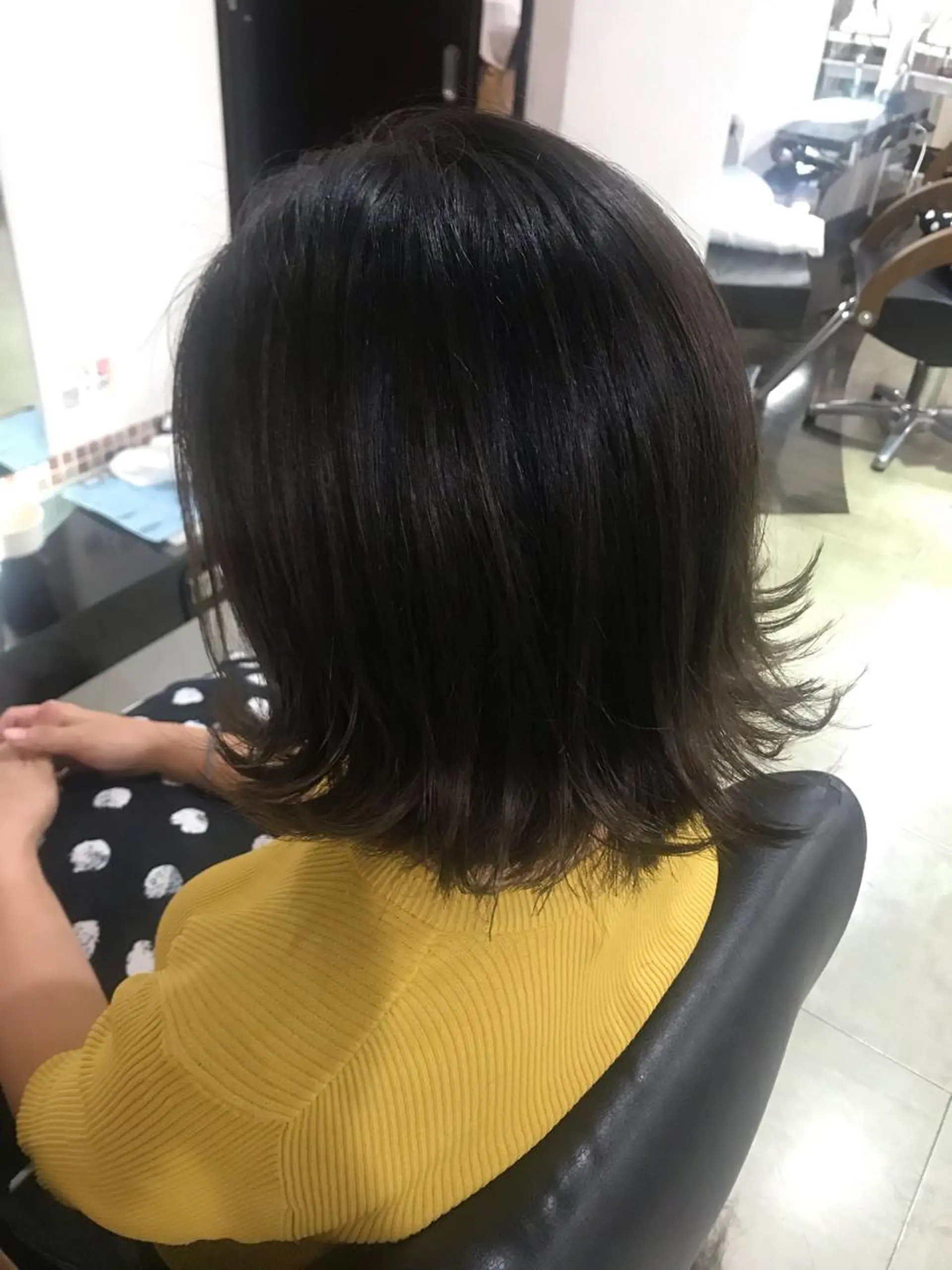 ショート カラー ヘアアレンジ アッシュ 外ハネヘア DISCOHAIRsanc（ルジャルダン町田）所属・烏山 達也のヘアスタイル