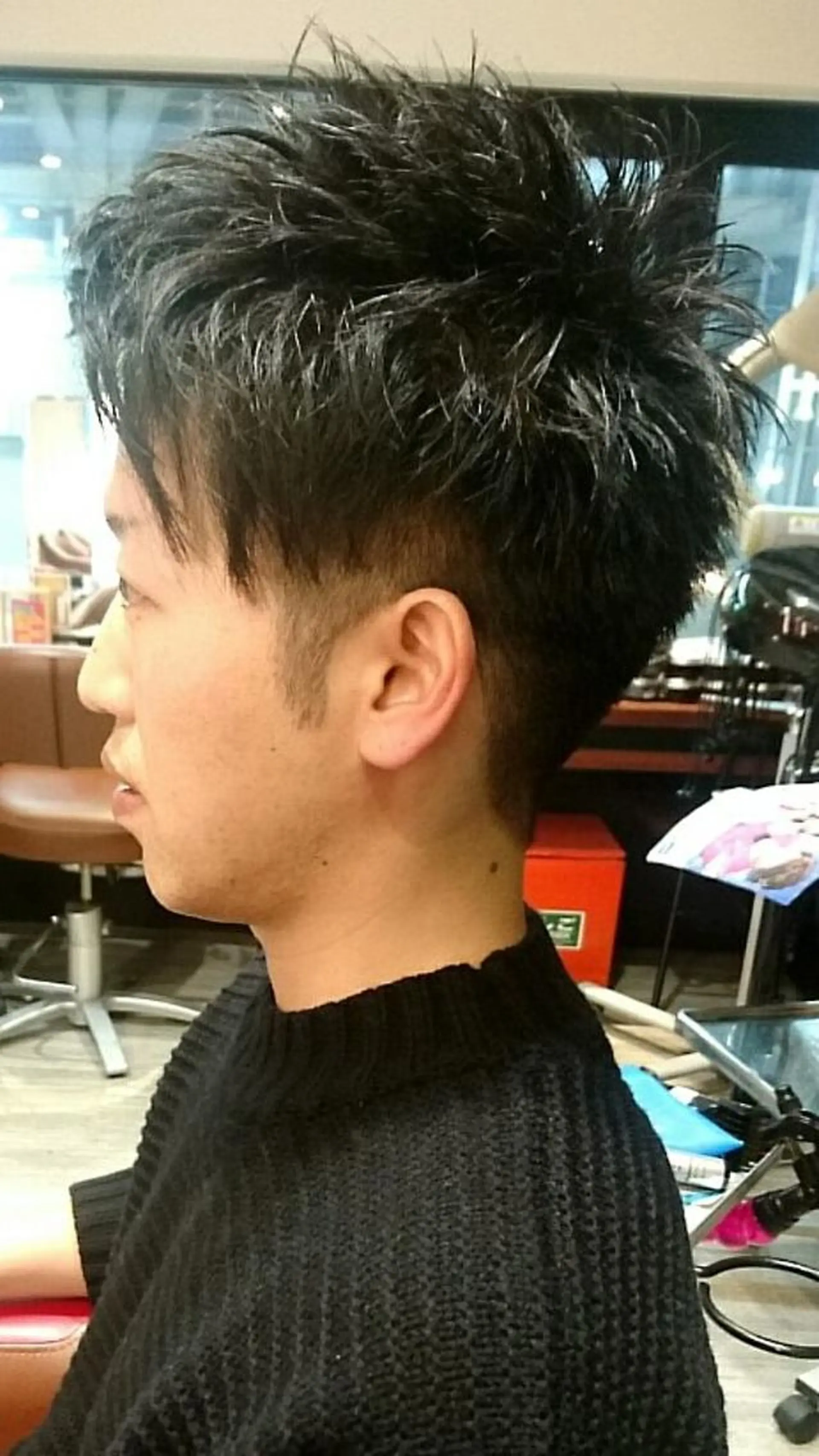 メンズ ツーブロック ブリーチ/ヘアケア/ 艶髪/イギチハルのヘアスタイル