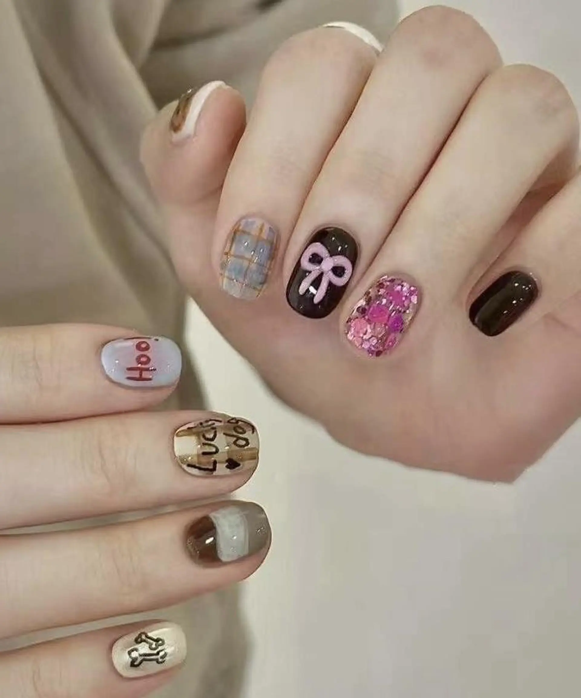 ネイル VIVIAN エイのネイルデザイン