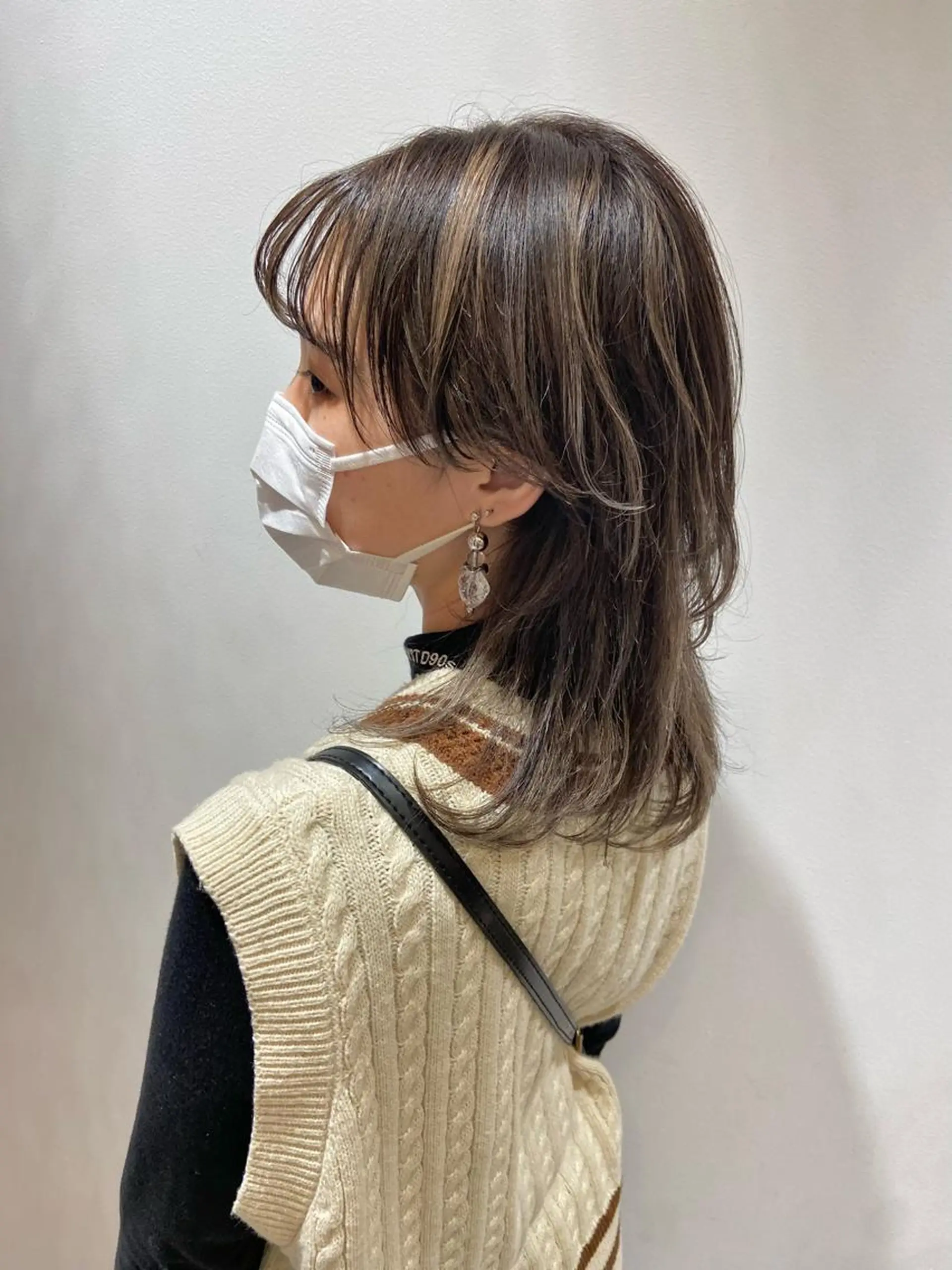 ミディアム カラー カット 🐺ウルフ/レイヤー 似合わせ‎🤍沙羅のヘアスタイル