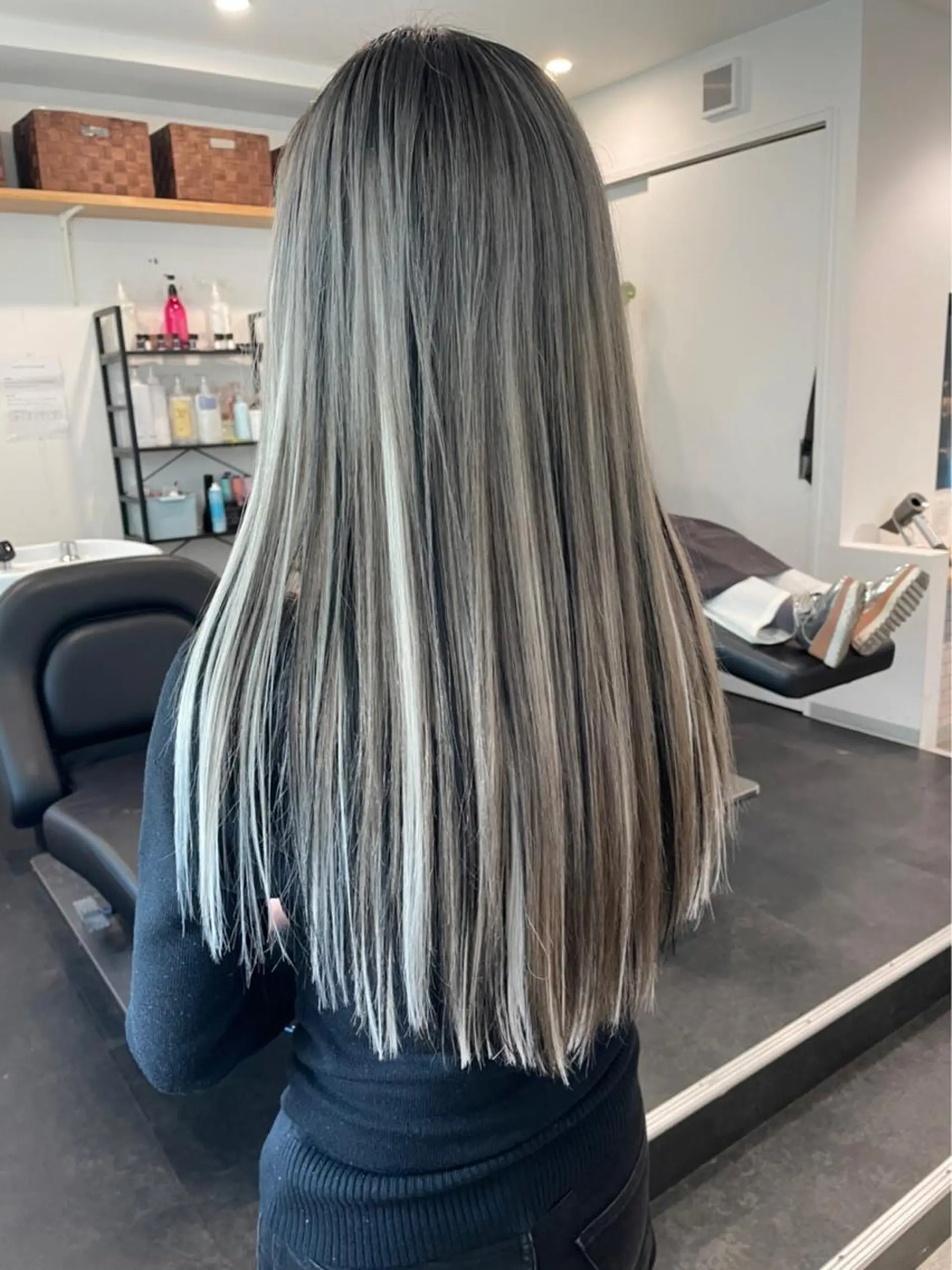 ロング カラー ハイライトカラー エクステ ハイライト JIL BLAN 京都所属・RU RIのヘアスタイル