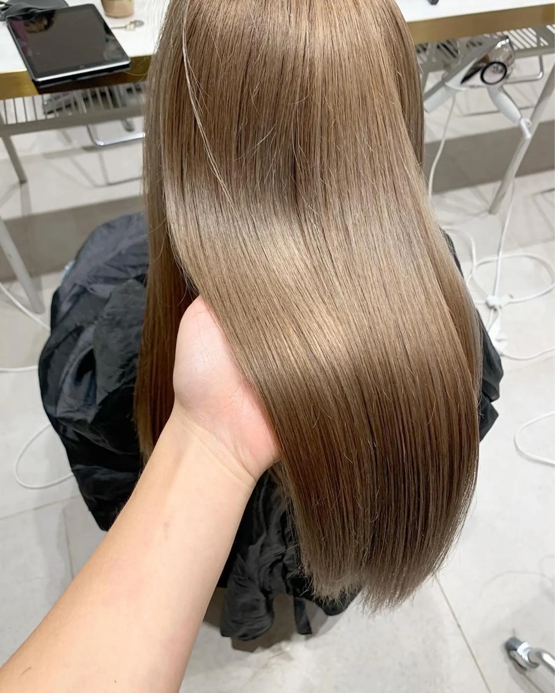 ロング カラー レイヤー専門家 ダブルカラー修のヘアスタイル