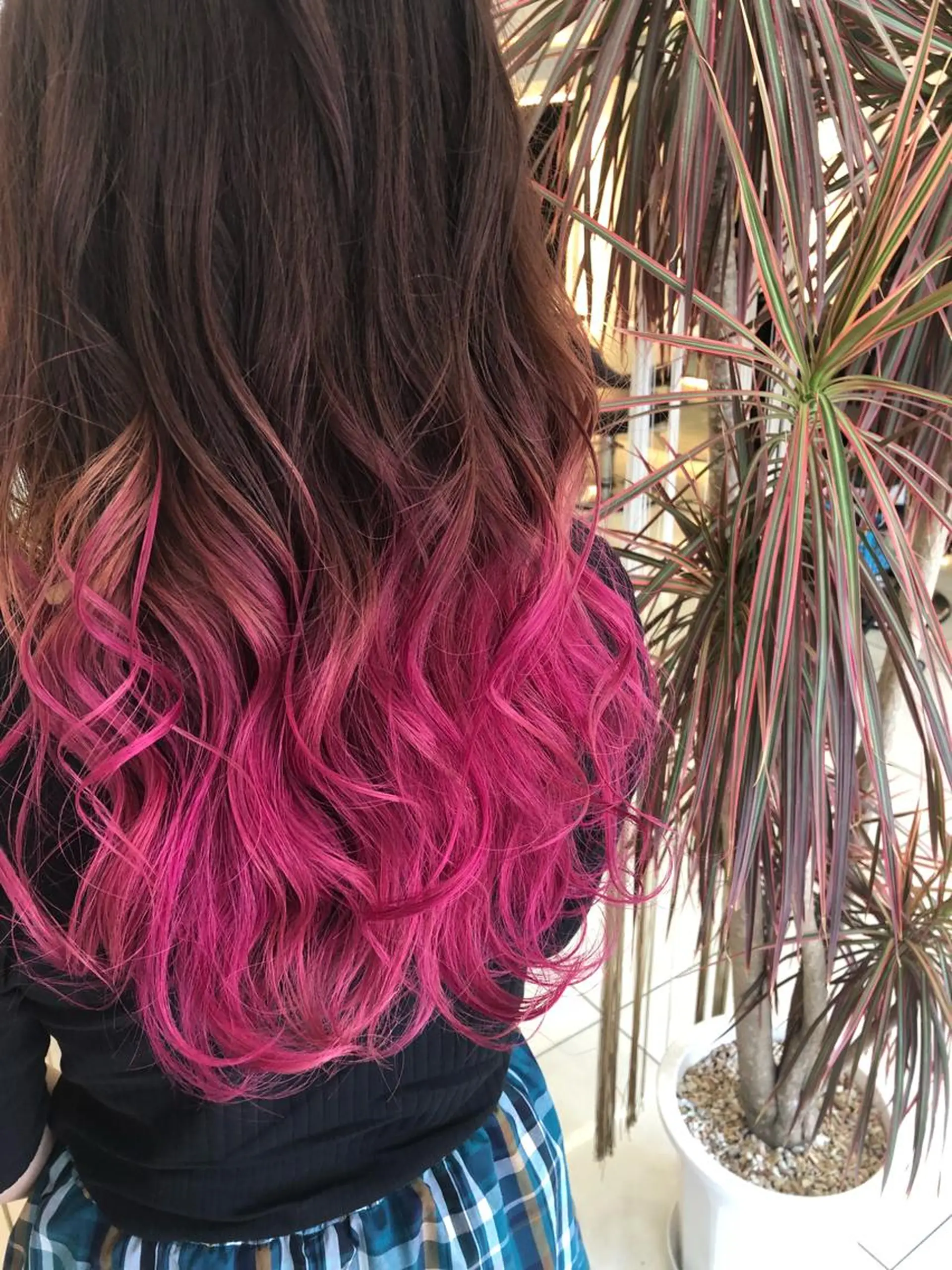 ロング カラー ピンクカラー カット ヘアカラー トリートメント 髪質改善/美髪矯 正ヤマモトハルキのヘアスタイル