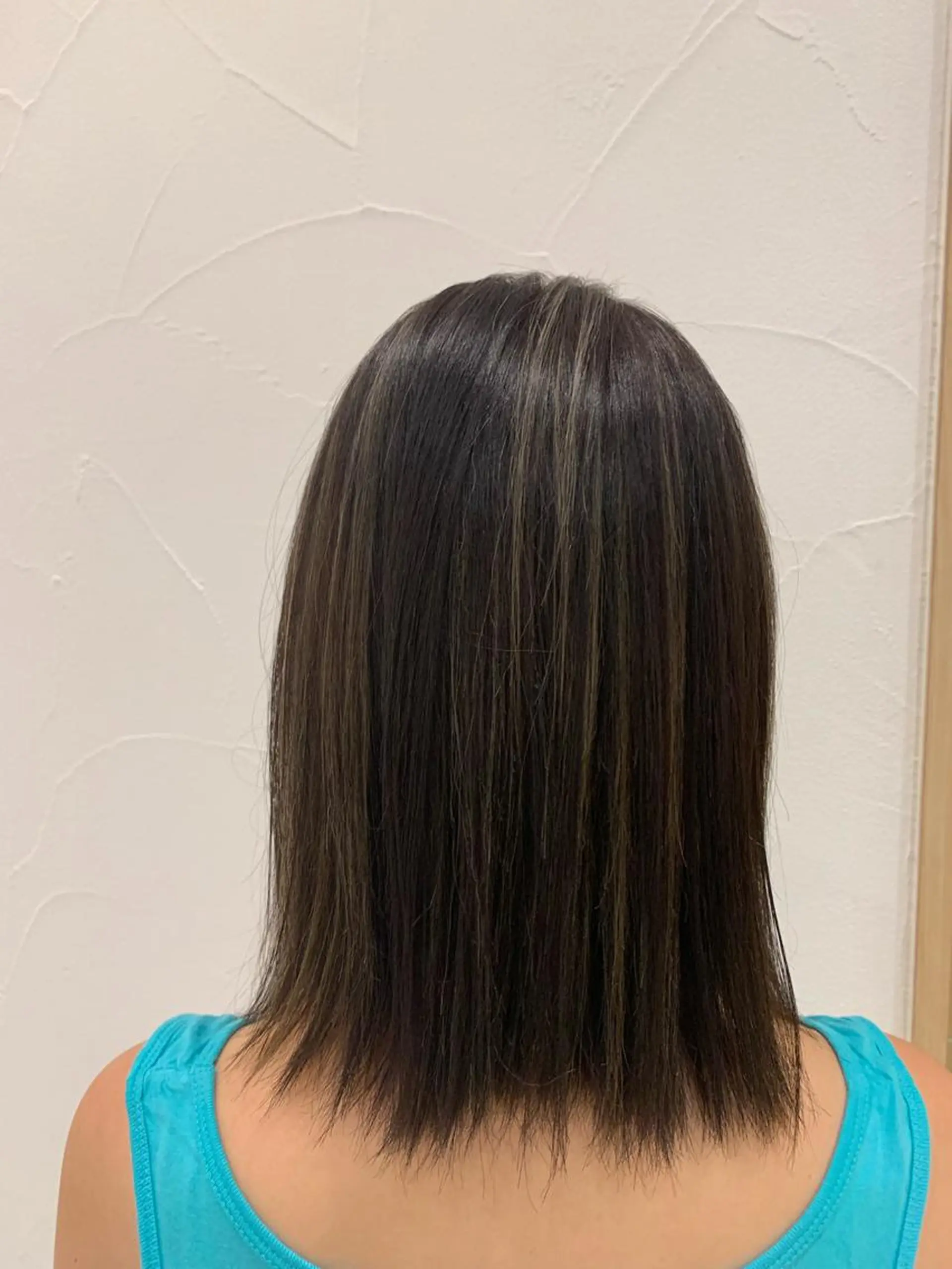 ミディアム カラー ミドウチ アヤカのヘアスタイル