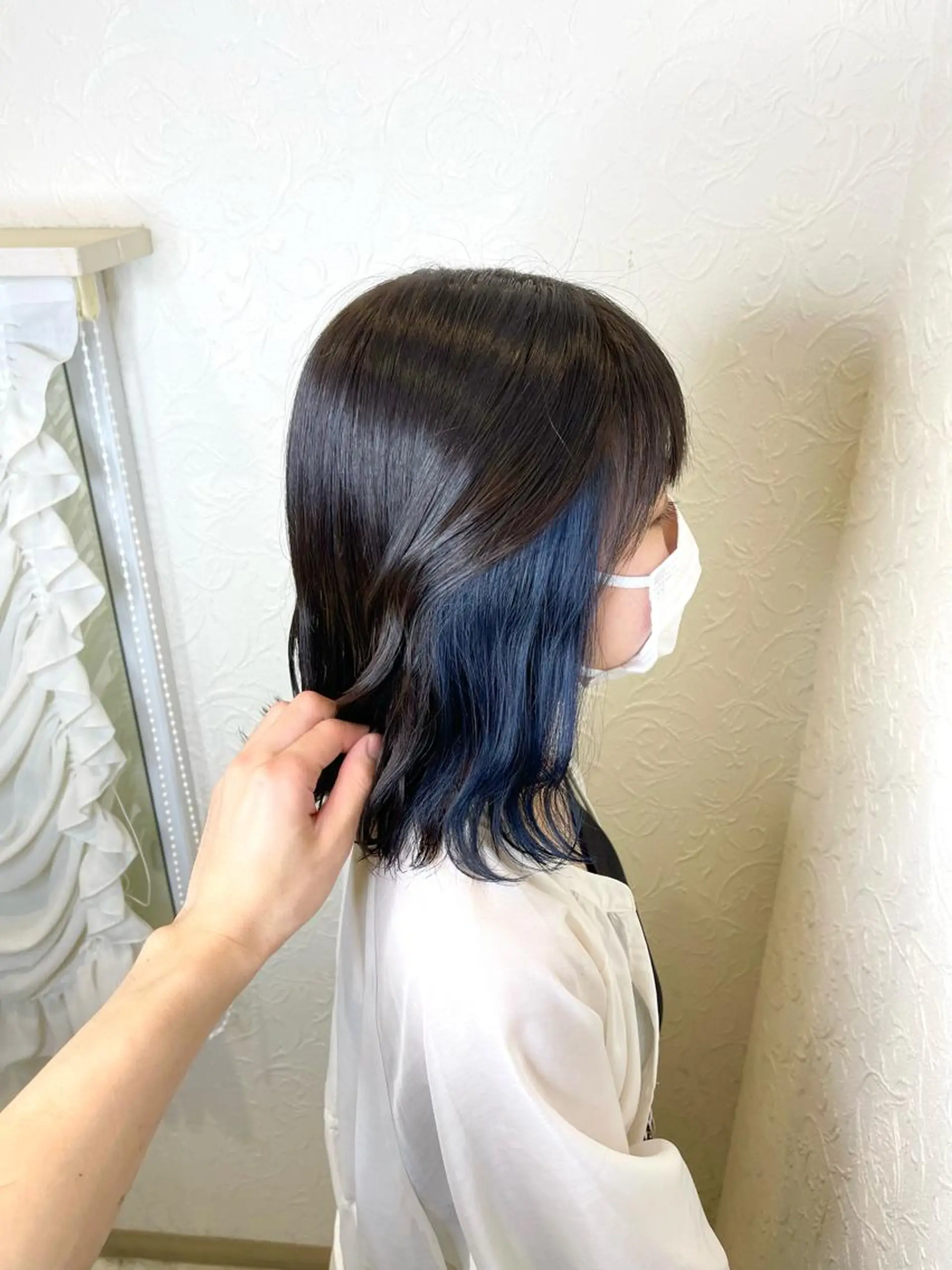 セミロング カラー カット ヘアカラー トリートメント 六反 仁哉のヘアスタイル