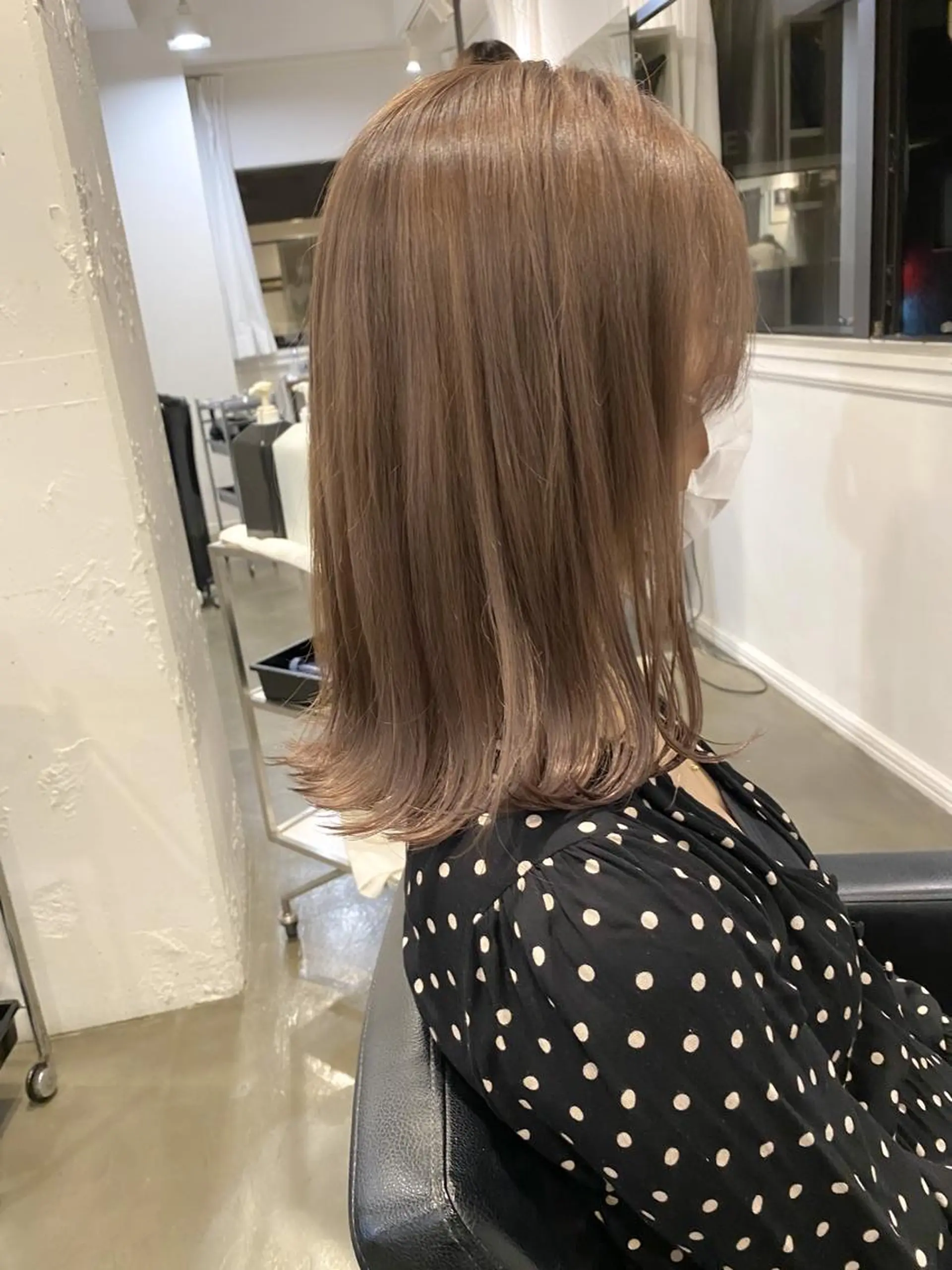 ミディアム カラー ブリーチ ヘアカラー ボブ　ショート 特化 迫田紘史のヘアスタイル