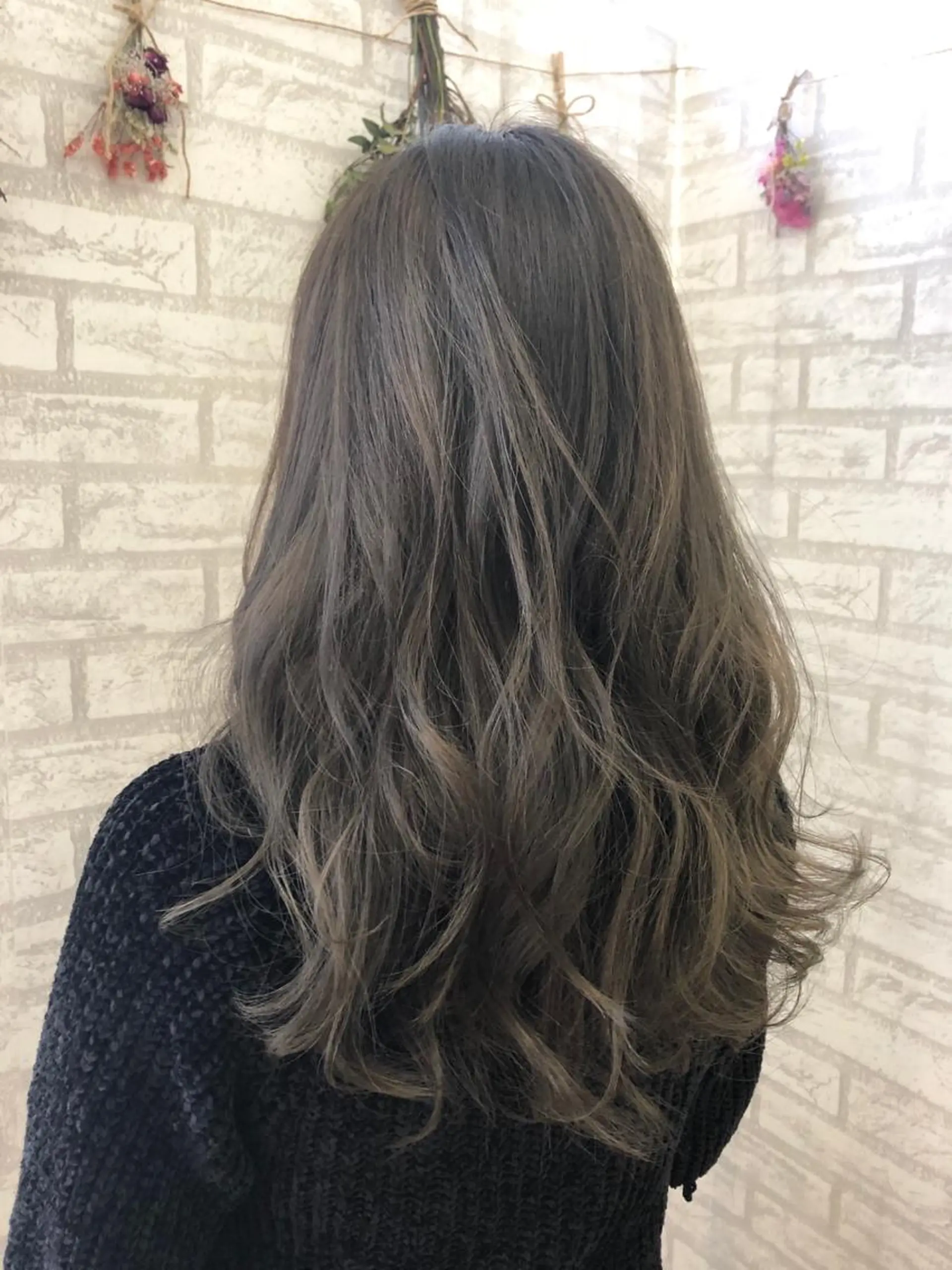 ロング カラー クボキ サヤのヘアスタイル