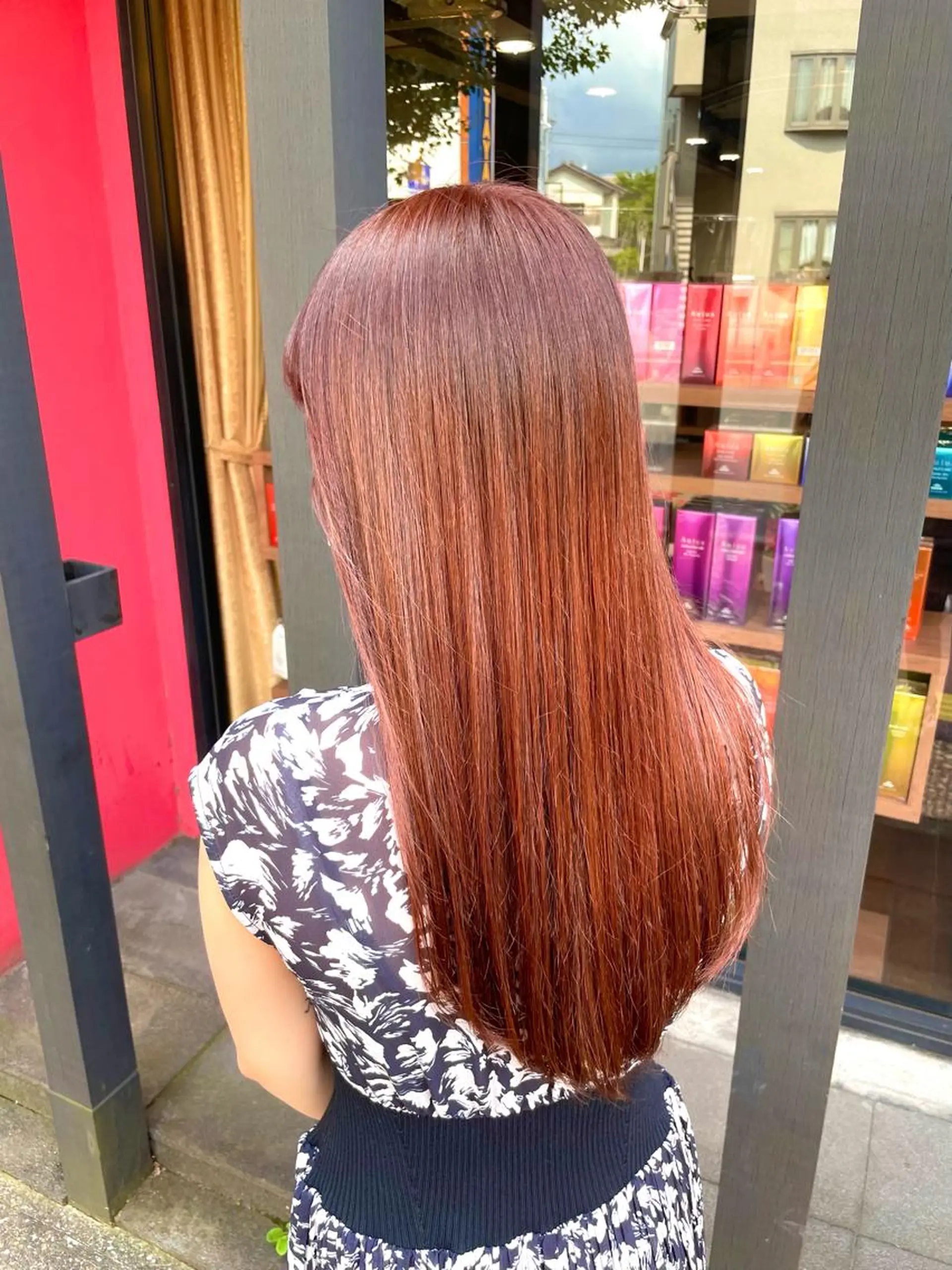 ミディアム カラー カシス レッドカラー 横山 亮太のヘアスタイル