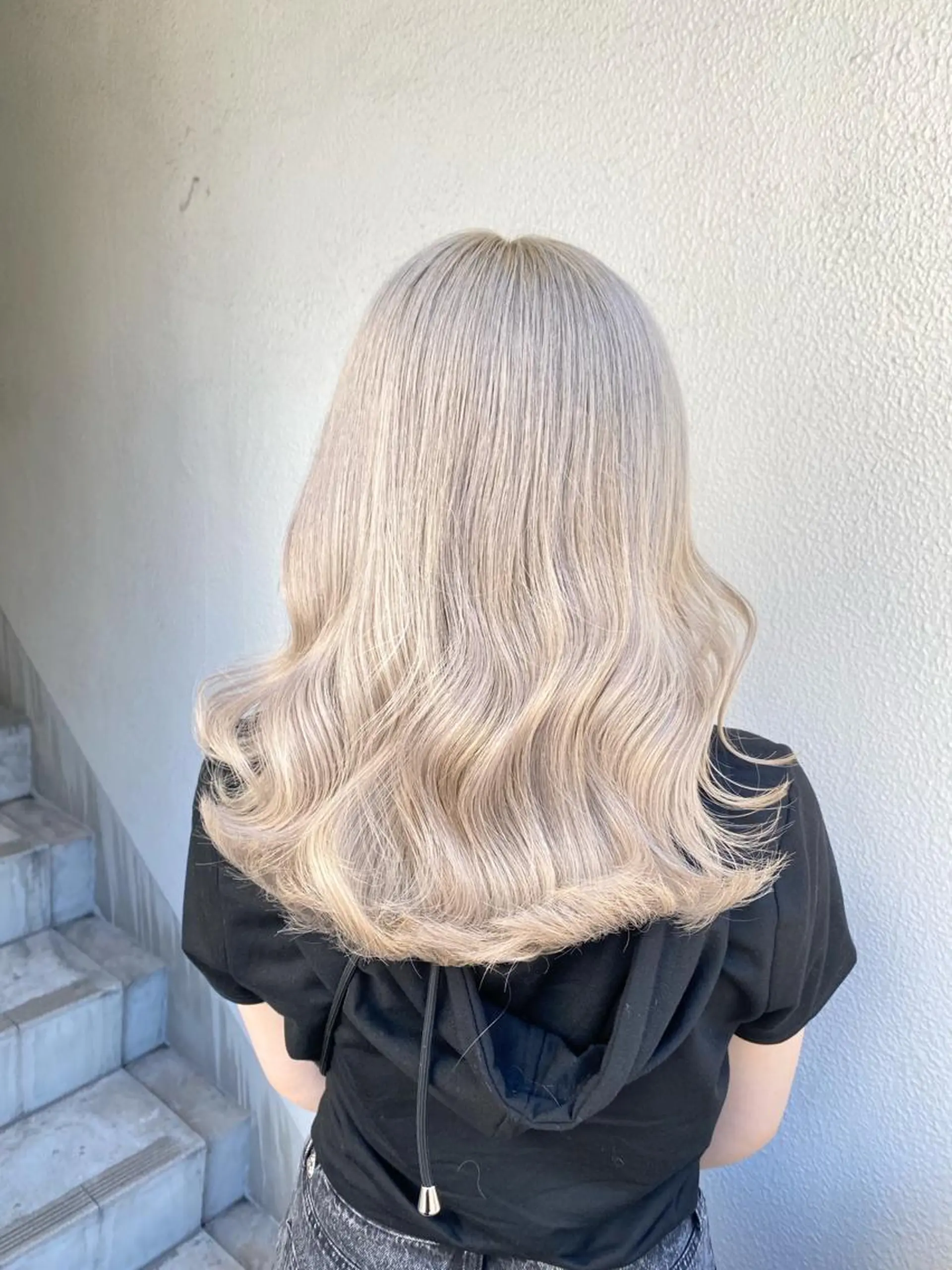 セミロング カラー エフェクトブリーチ 🌟前澤啓太朗のヘアスタイル