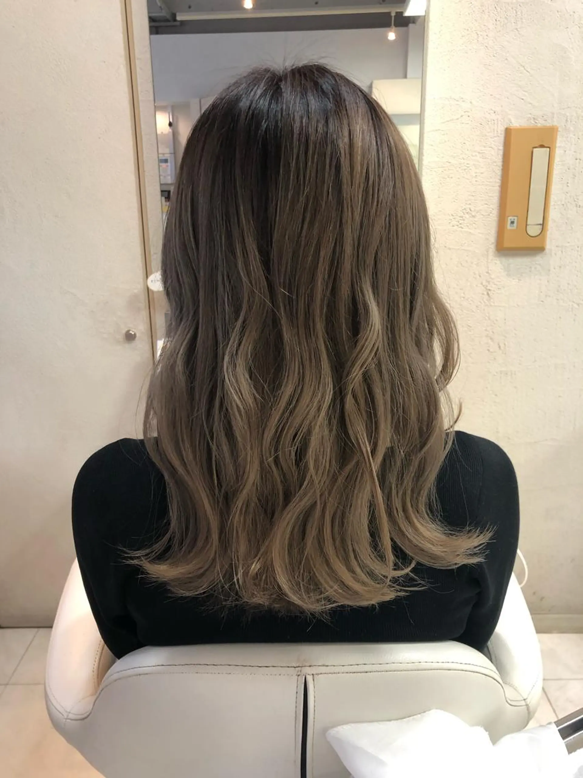 セミロング トリートメント 阿部 美咲のヘアスタイル