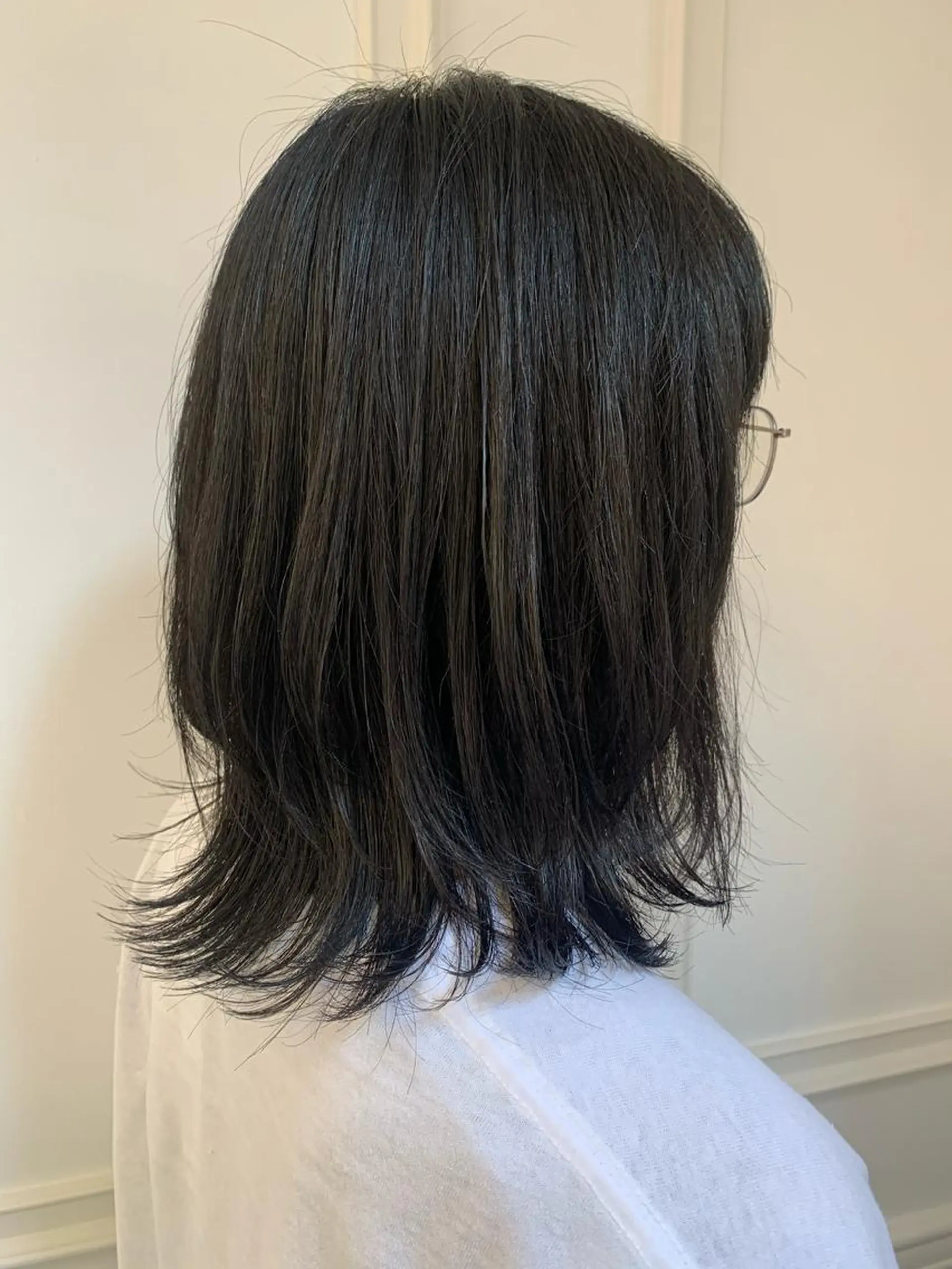 ミディアム ウルフカット 鈴木 麻希のヘアスタイル