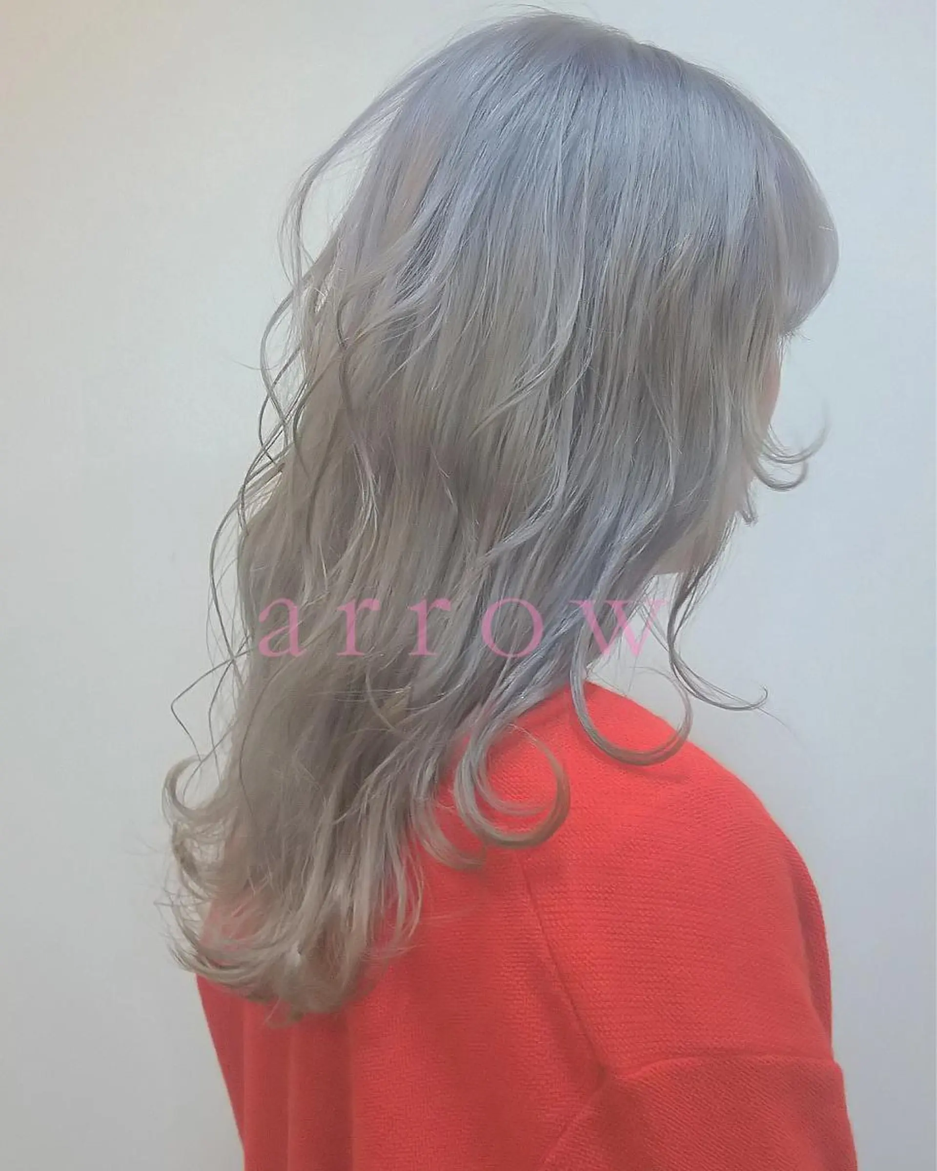 セミロング カラー arrow🖤 もえみのヘアスタイル