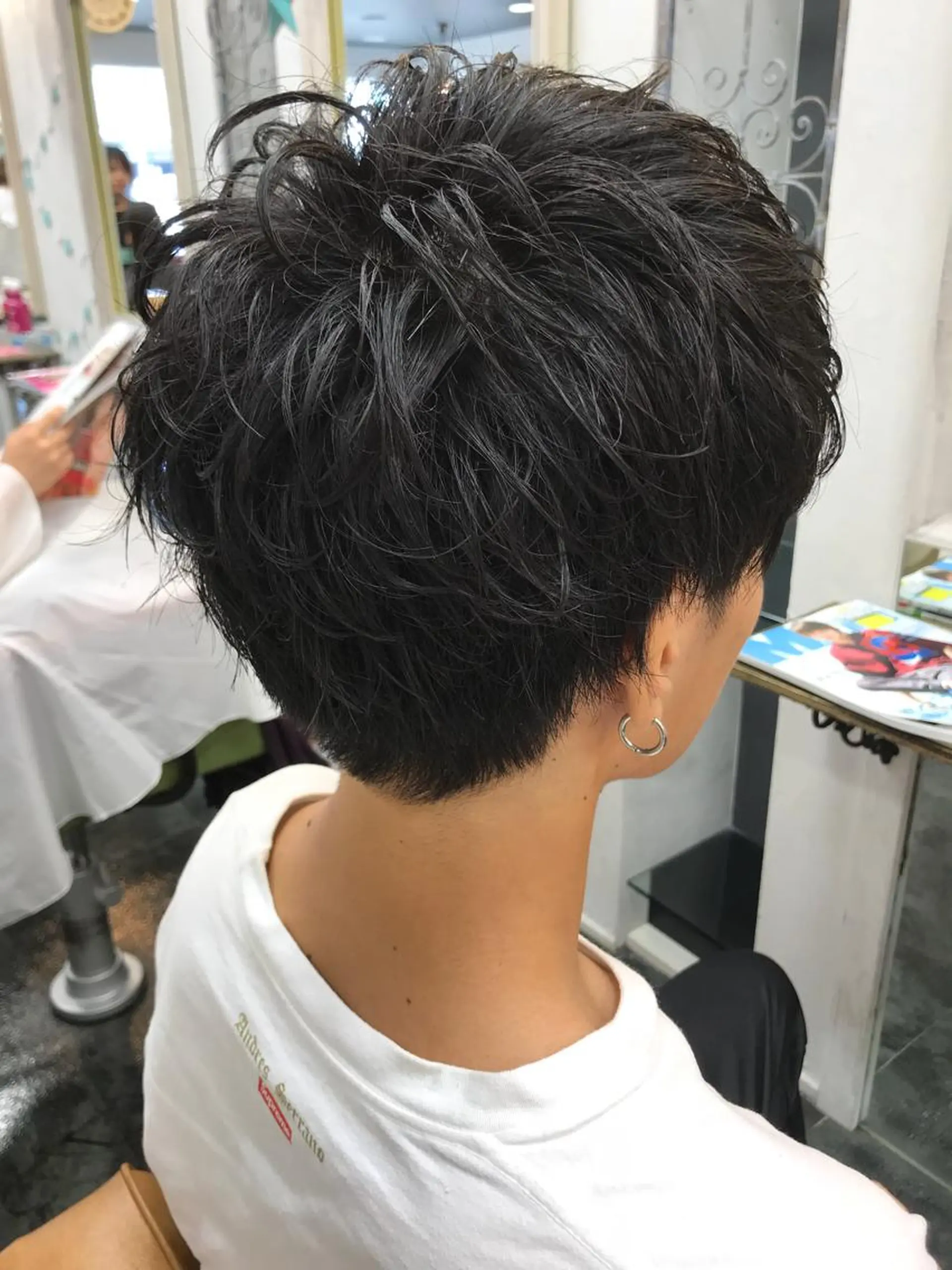 ショート パーマ イシイ リョウヘイのヘアスタイル